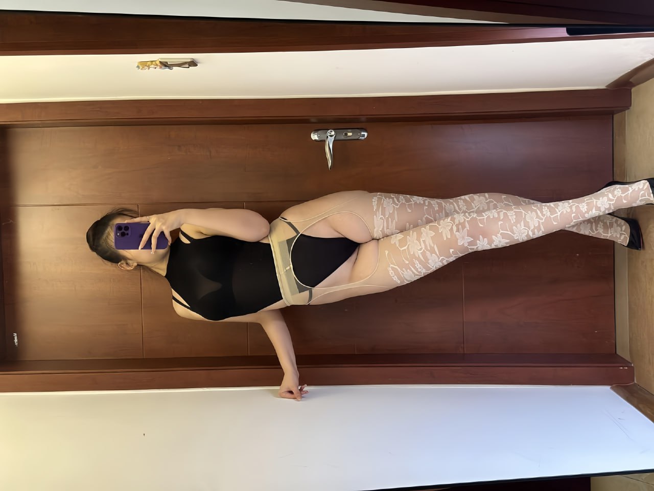 美邵女baby - 白色嵌花肉丝+黑丁 [29P]