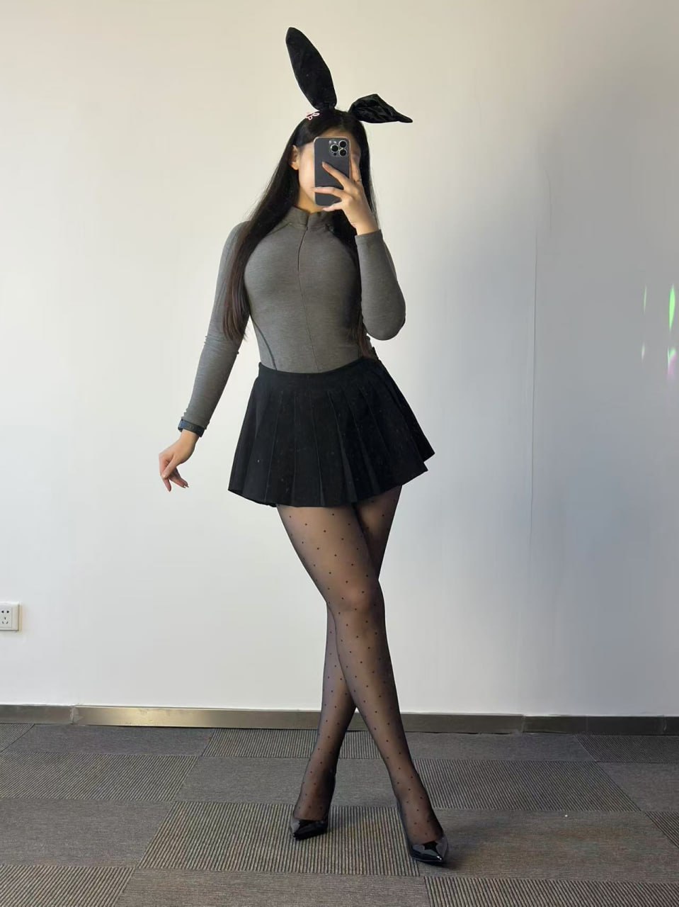 美邵女Baby – 黑丝兔女郎 [76P]