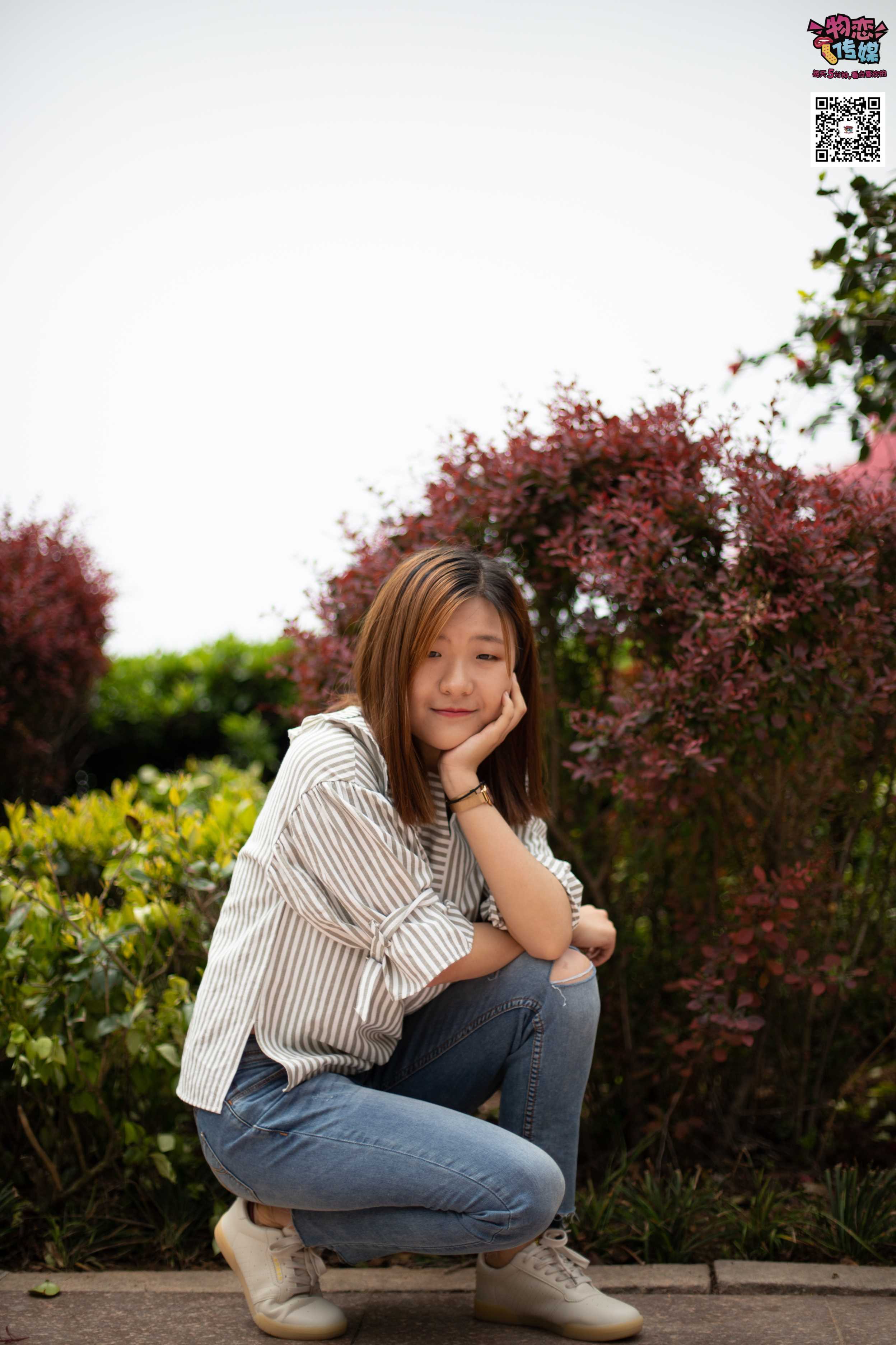 物恋传媒 No.014 高冷风格的大一小姐姐哦,小白鞋搭配粉色船袜  [237P+1V1.41GB]