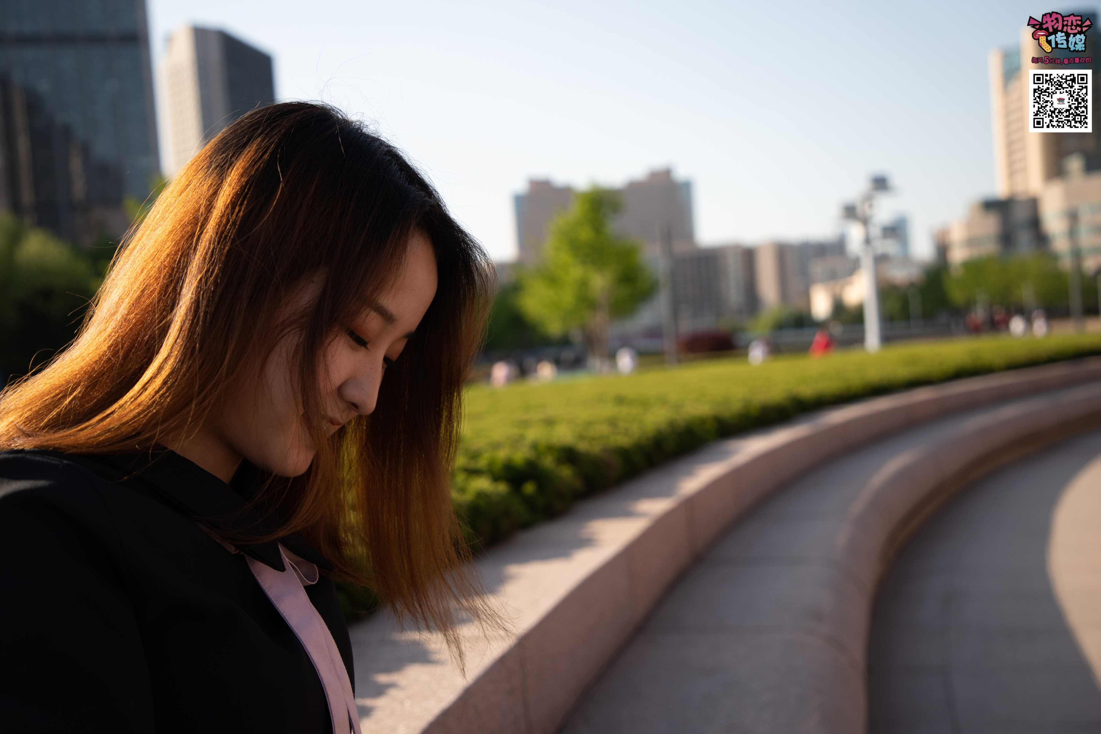 物恋传媒 No.018 清纯的小姐姐哦,透明加小皮鞋  [165P+863MB]