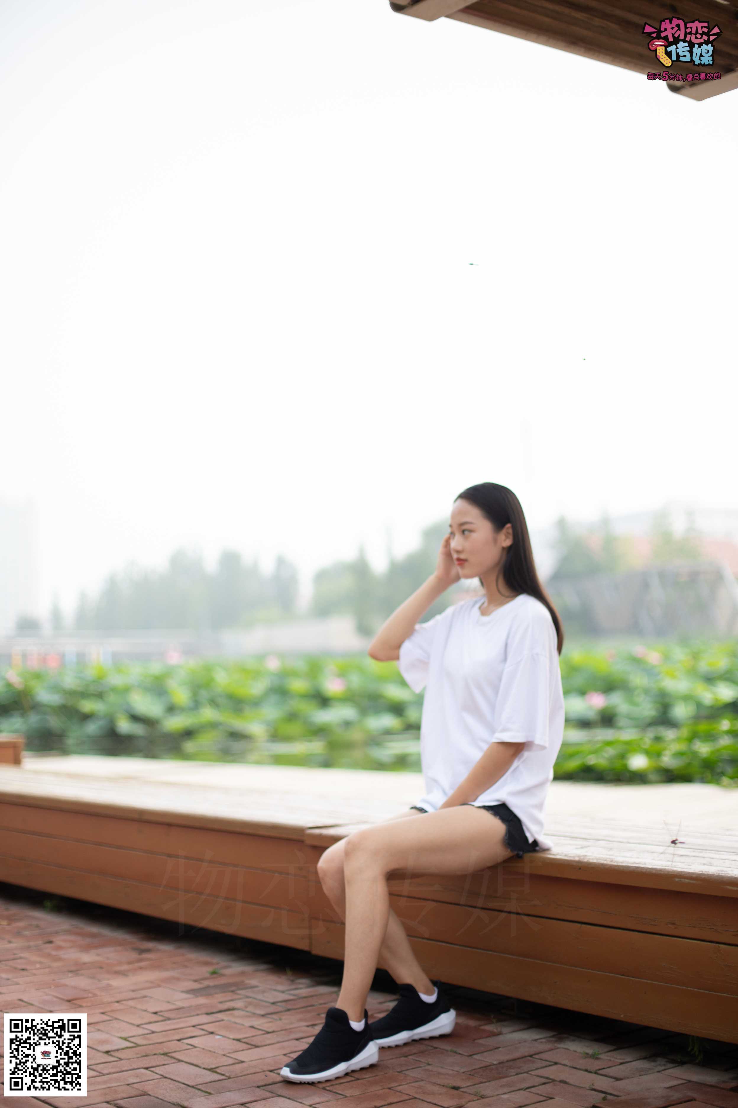 物恋传媒 No.032 清水出芙蓉,天然去雕饰,跑鞋配纯纯白棉袜  [178P+1V1.03GB]