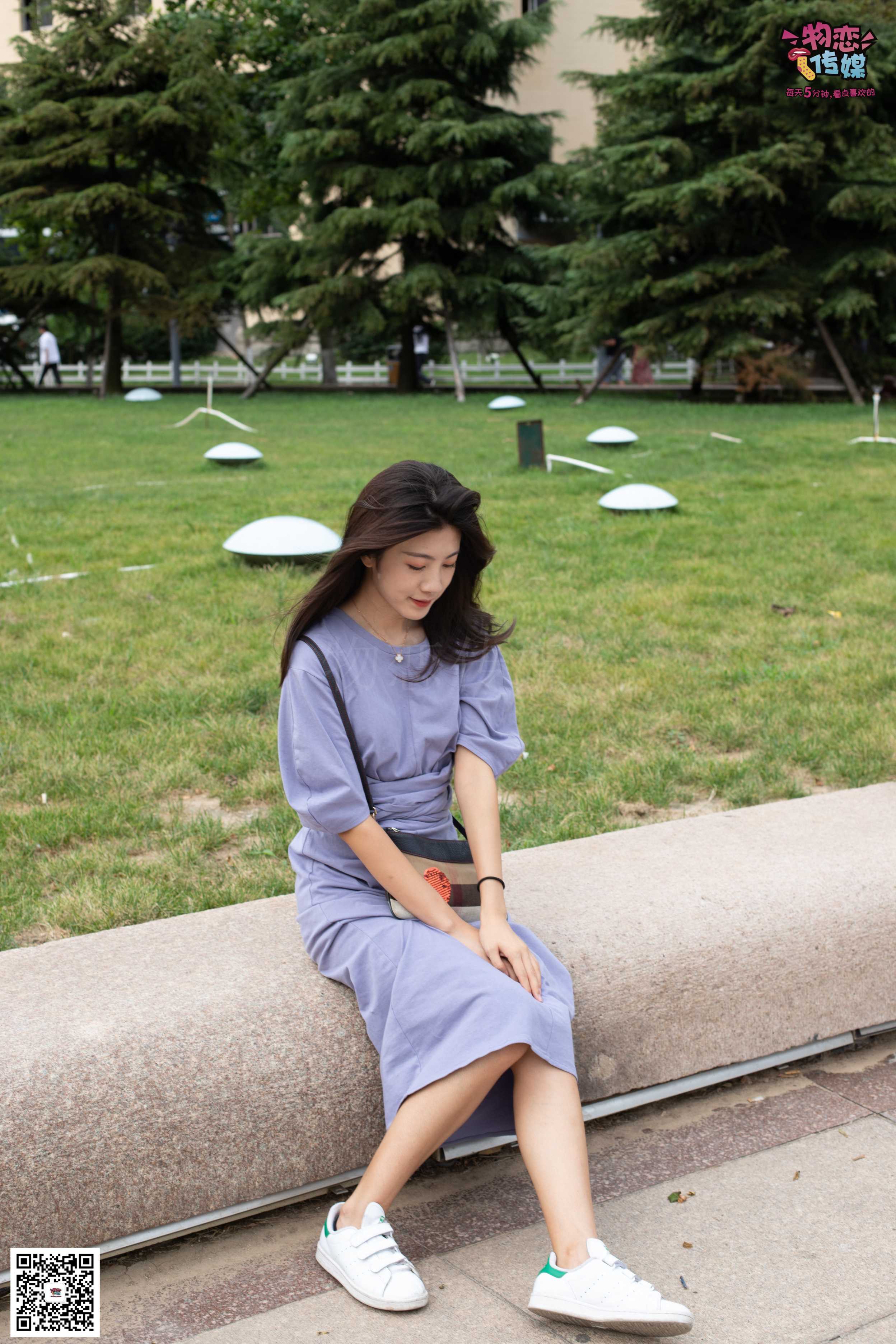 物恋传媒 No.043 湛蓝连衣裙搭配板鞋船袜  [187P+1V1.28GB]