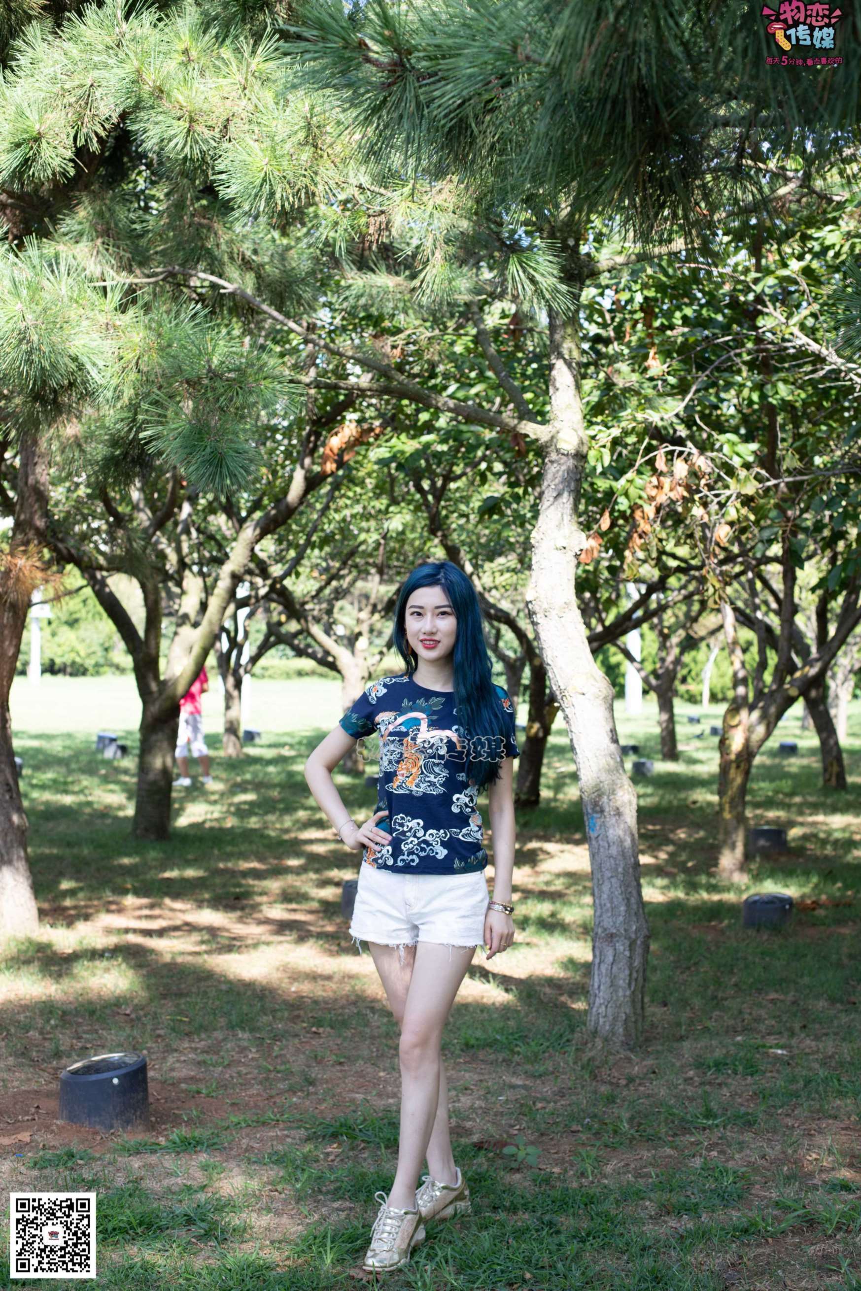 物恋传媒 No.057 摇滚重金属,狂野的温柔,纯情的安踏白棉袜  [190P+1V1.42GB]