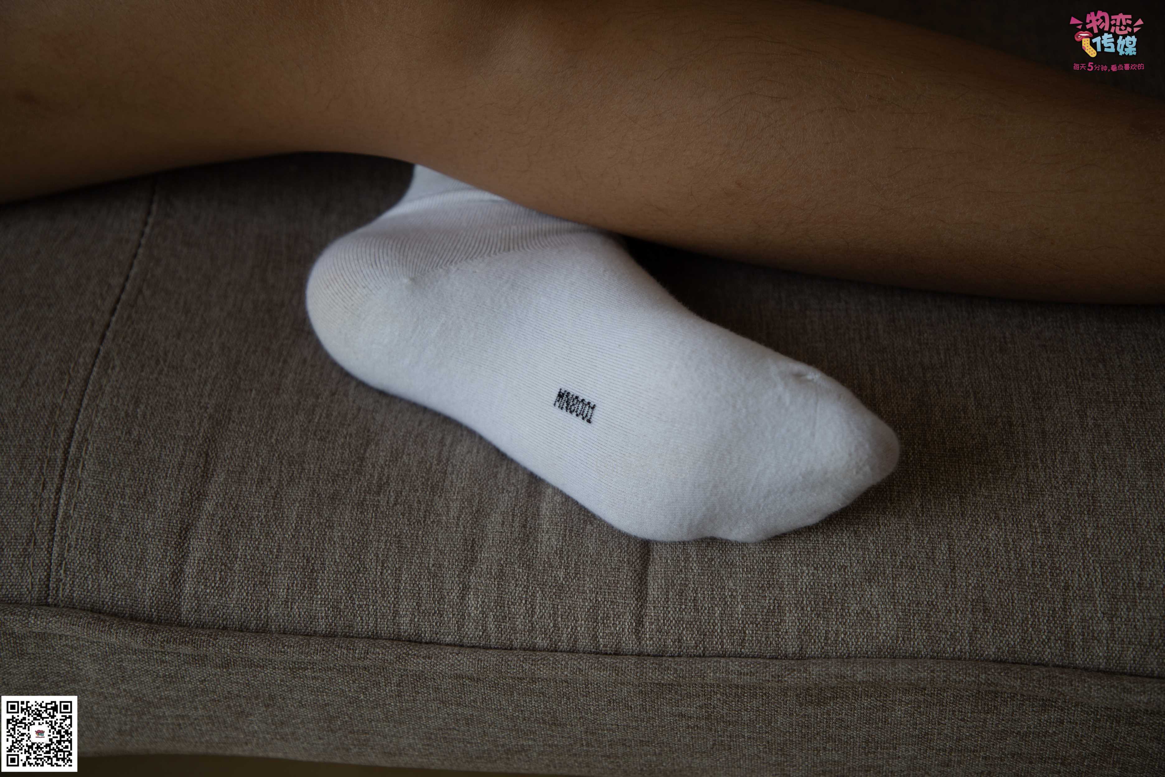 物恋传媒 No.060 匡威,永恒不灭的原创力,配白色棉袜,经典  [119P+1V1.02GB]