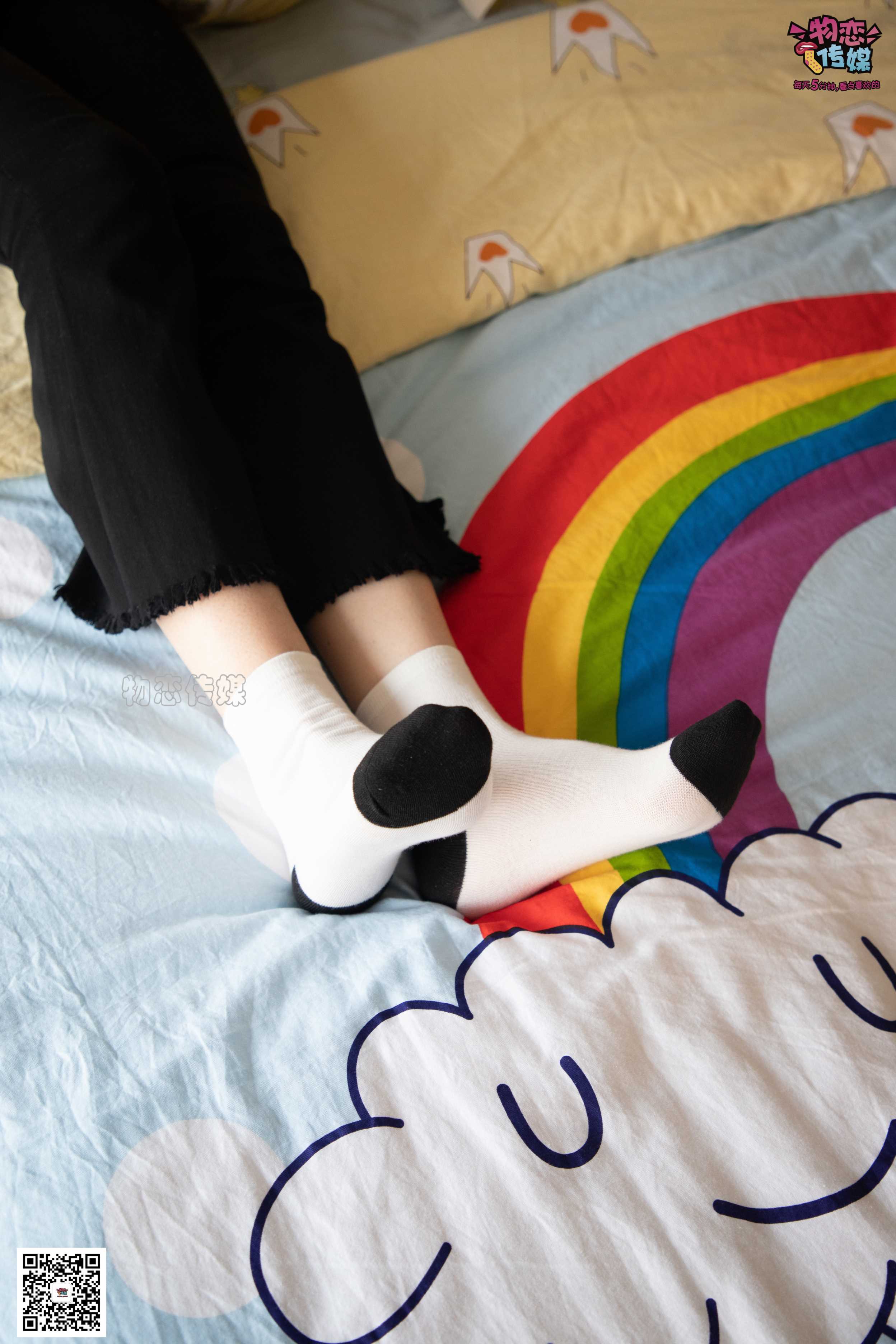 物恋传媒 No.064 一朵花开的时间，白色板鞋配白色棉袜  [159P+1V1.08GB]