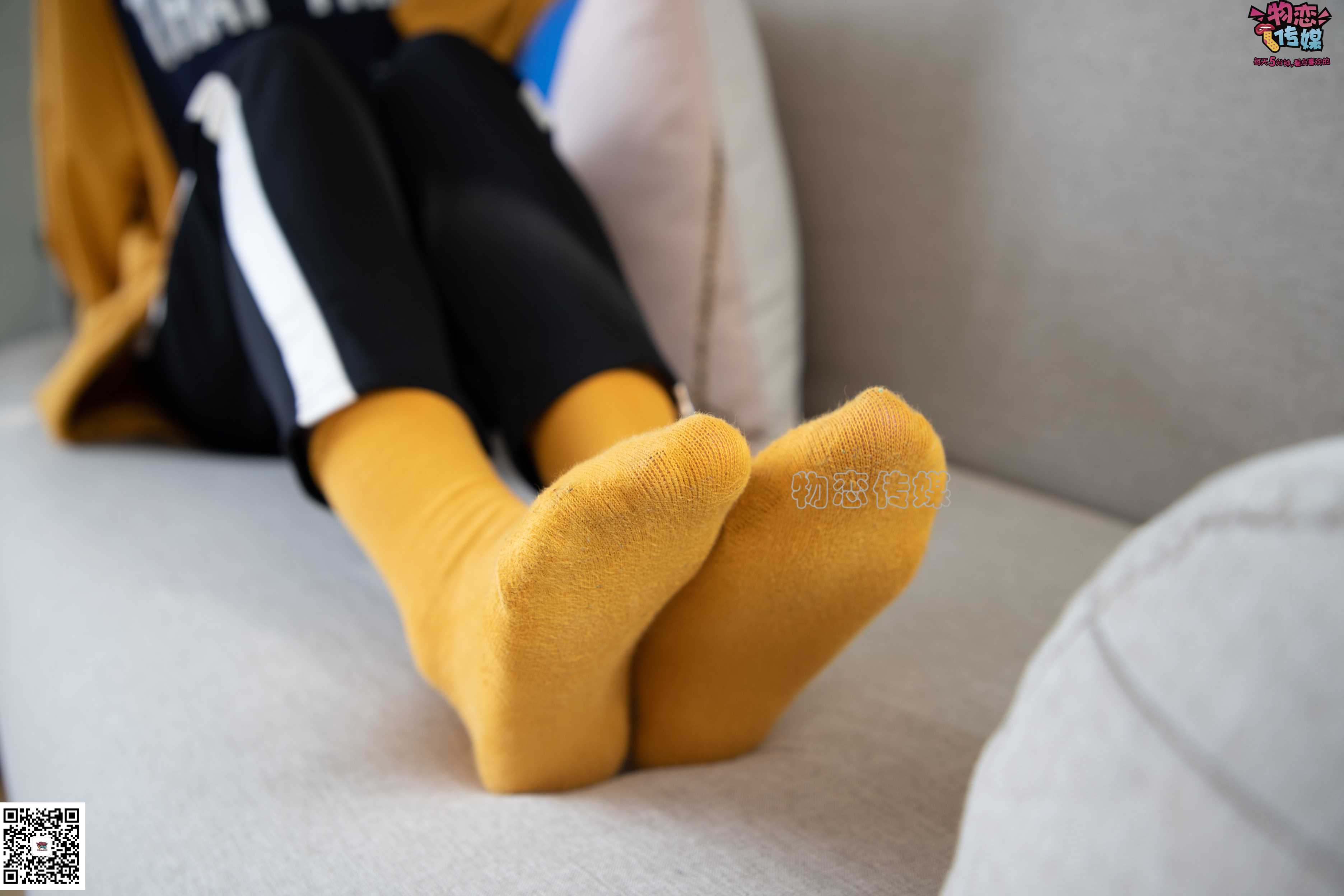 物恋传媒 No.083 思薇-暖棉袜与马丁靴  [142P+1V910MB]