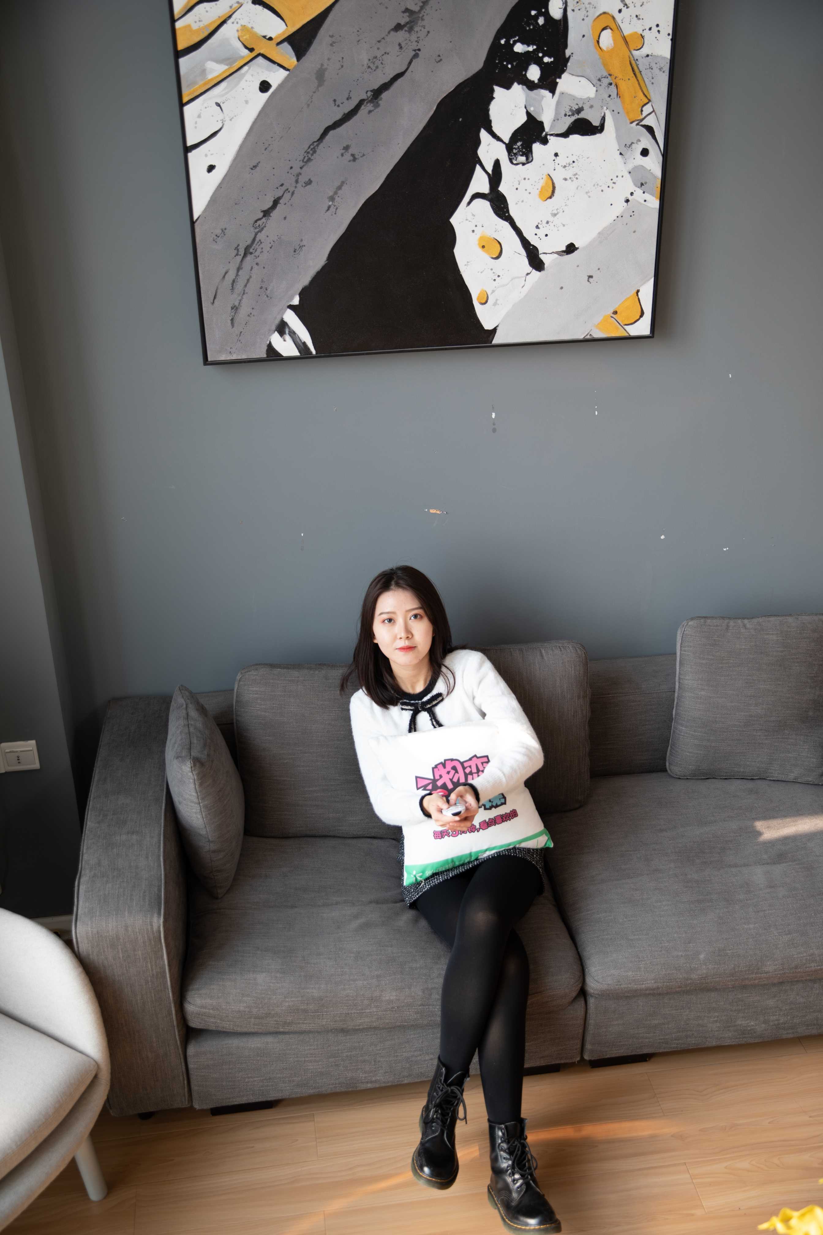 物恋传媒 No.097 可儿-眼前的H不是H，你要的轻  [99P+1V1.09GB]