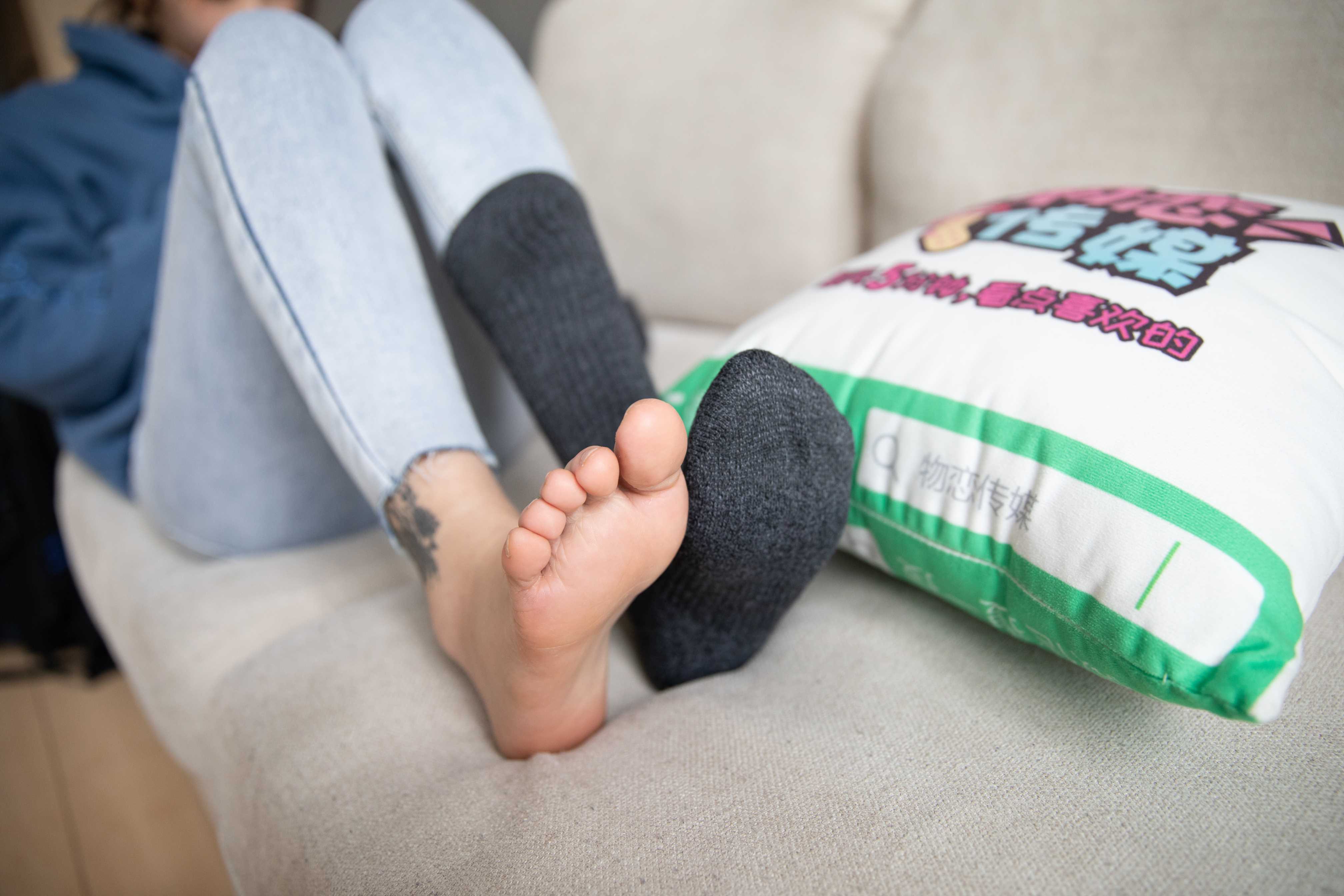 物恋传媒 No.098 米莱-俏皮可爱长筒袜  [177P+1V2.34GB]