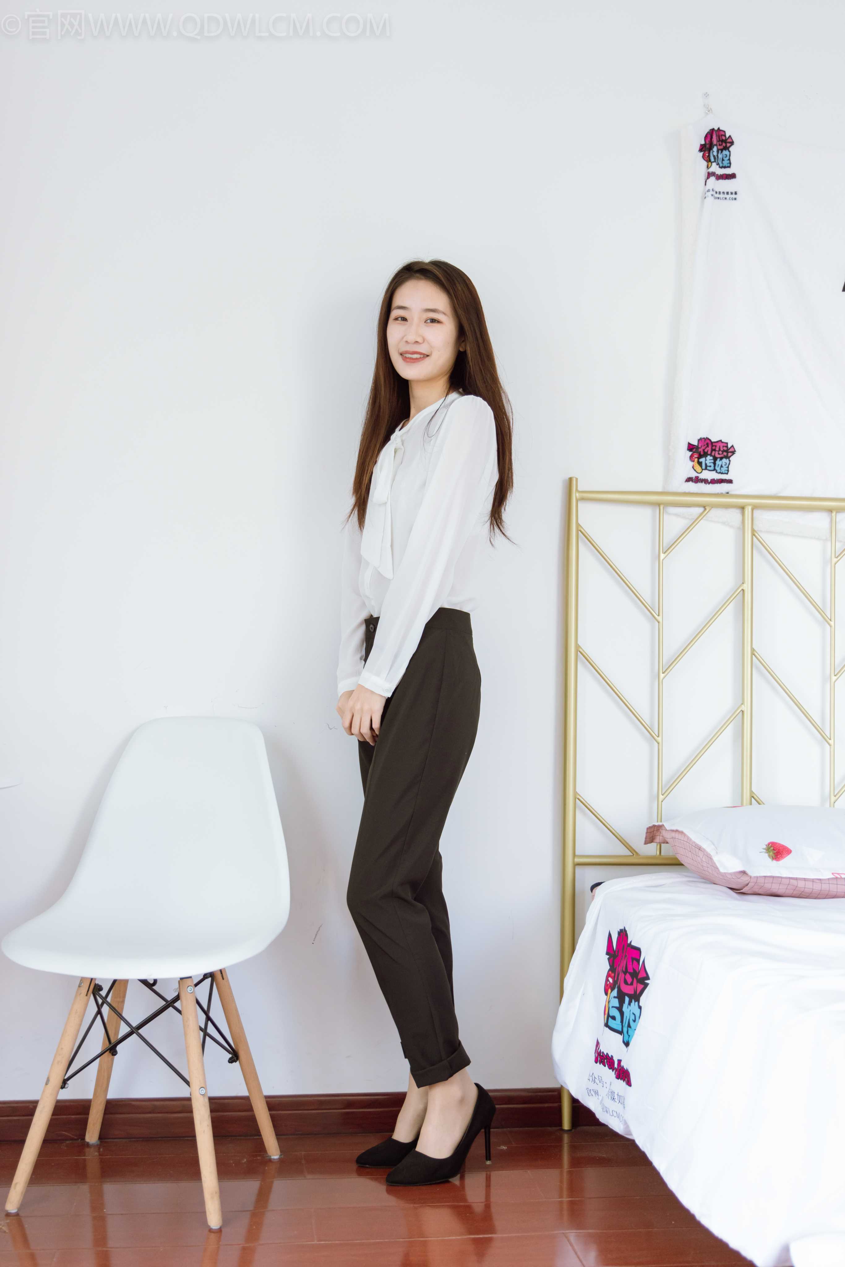 物恋传媒 NO.1002 菜菜 [140P+1V／4.65GB]