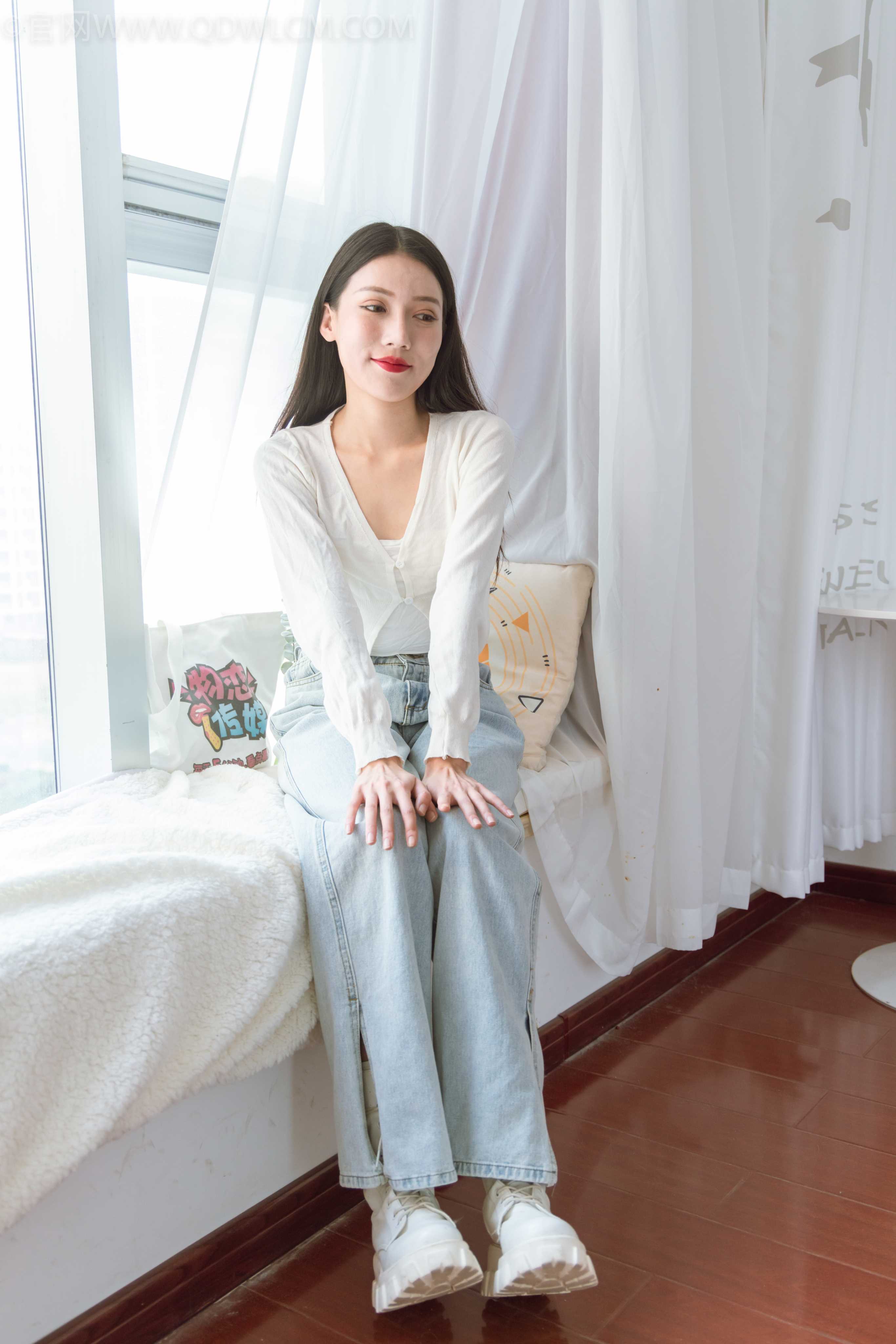 物恋传媒 NO.1010 落尘 [139P+1V／4.17GB]