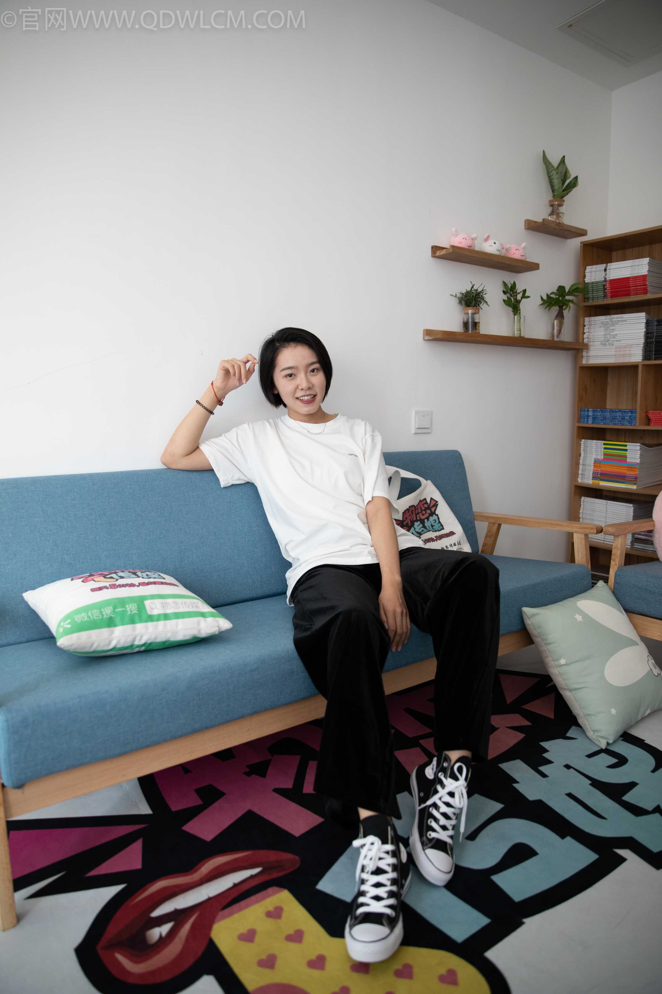 物恋传媒 NO.1011 小飞 [140P+1V／3.86GB]