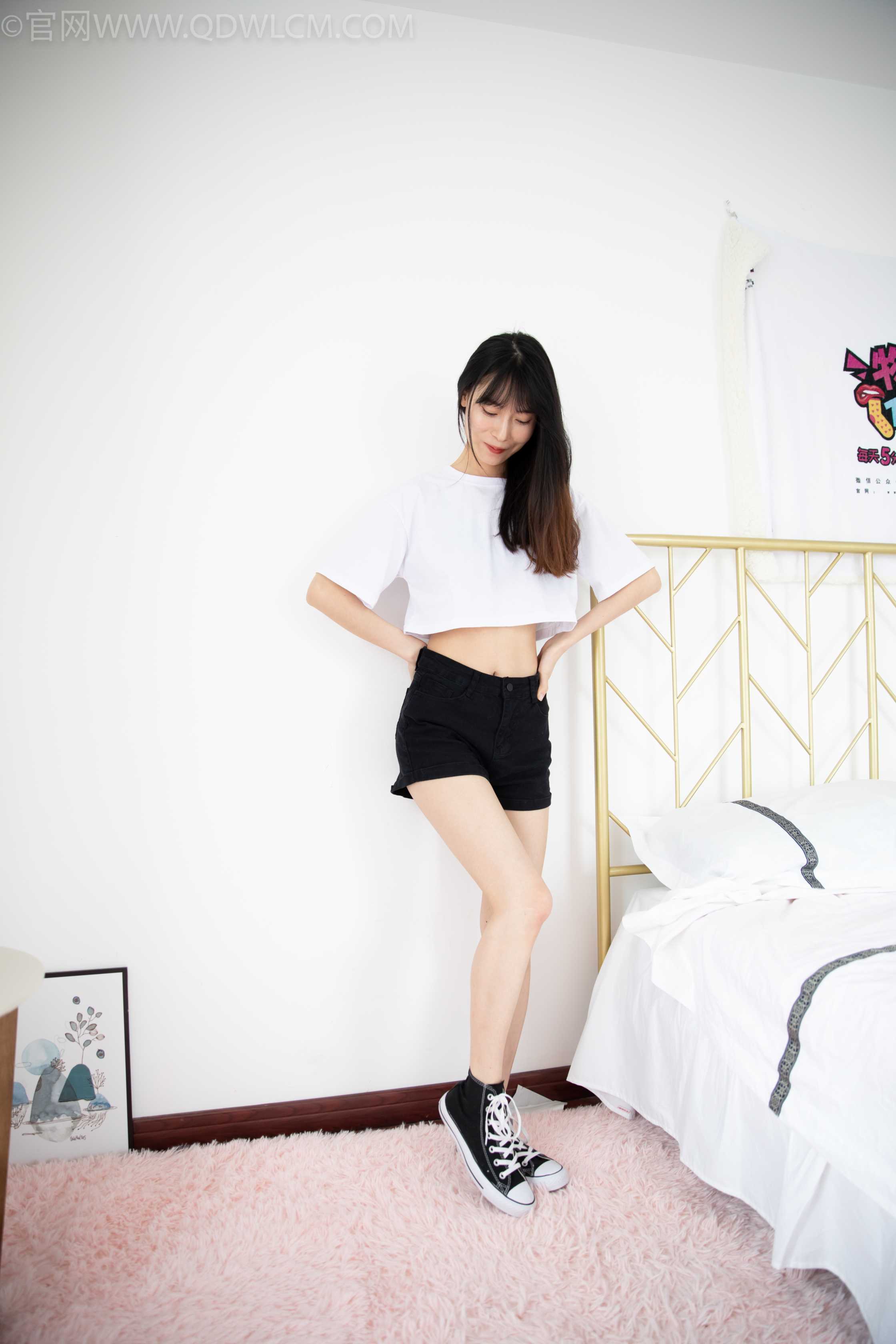 物恋传媒 NO.1018 猫耳-高邦帆布鞋、白色棉船袜 [156P+2V／4.21GB]