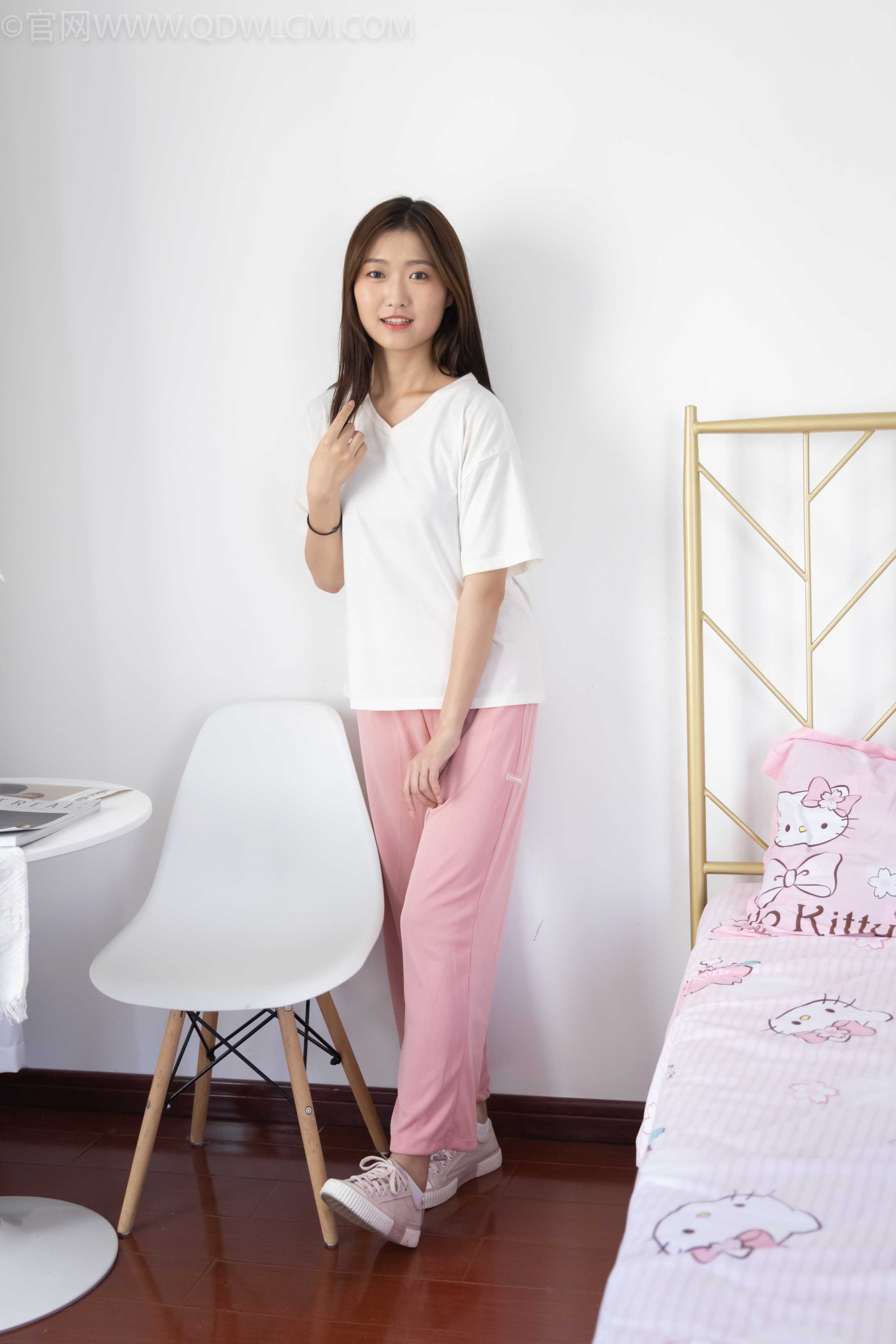 物恋传媒 NO.1024 小小-运动鞋、白色短棉袜、 [155P+1V／4.34GB] 插图5