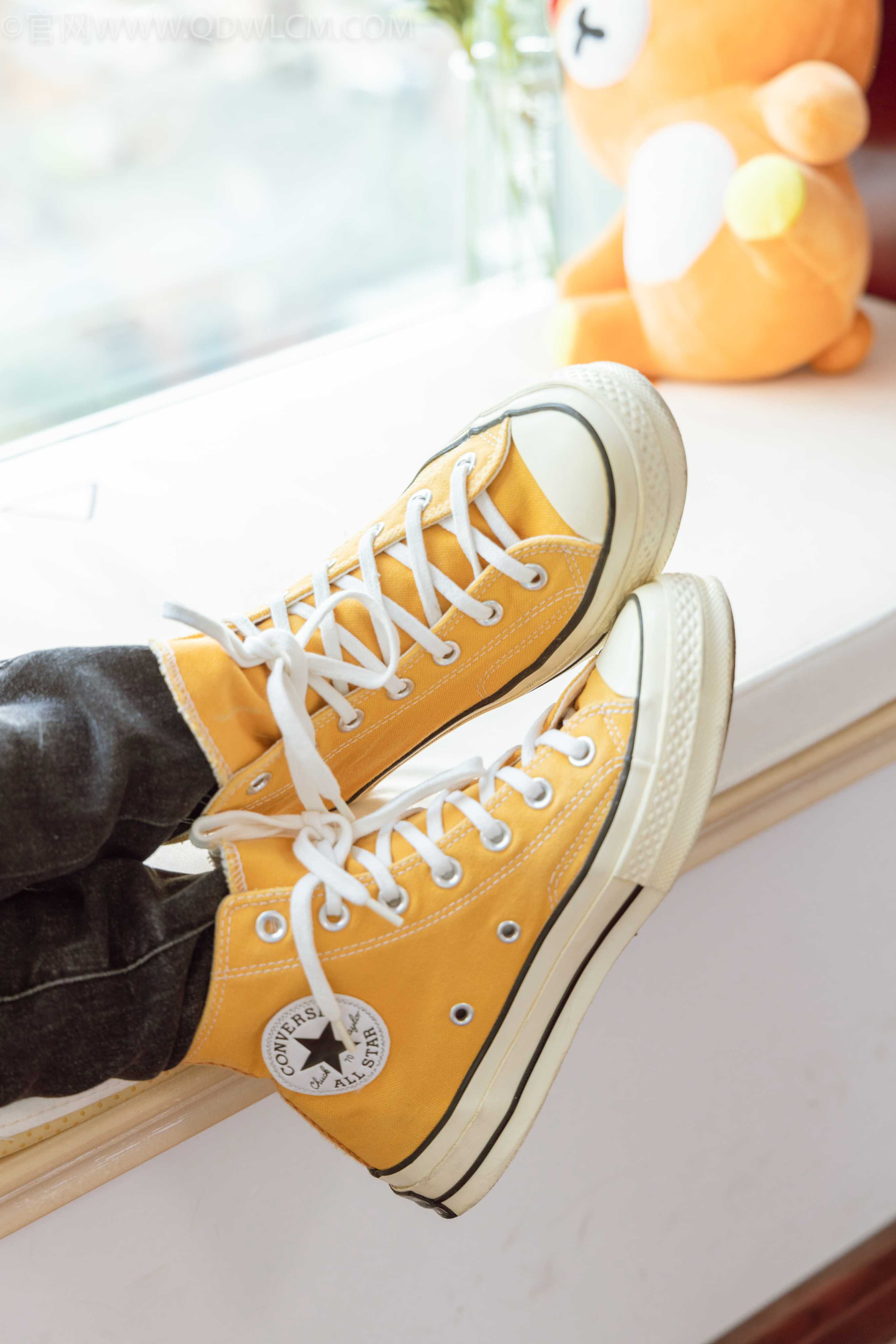 物恋传媒 NO.1036 然然-帆布鞋、白色棉袜、 [135P+1V／4.24GB]