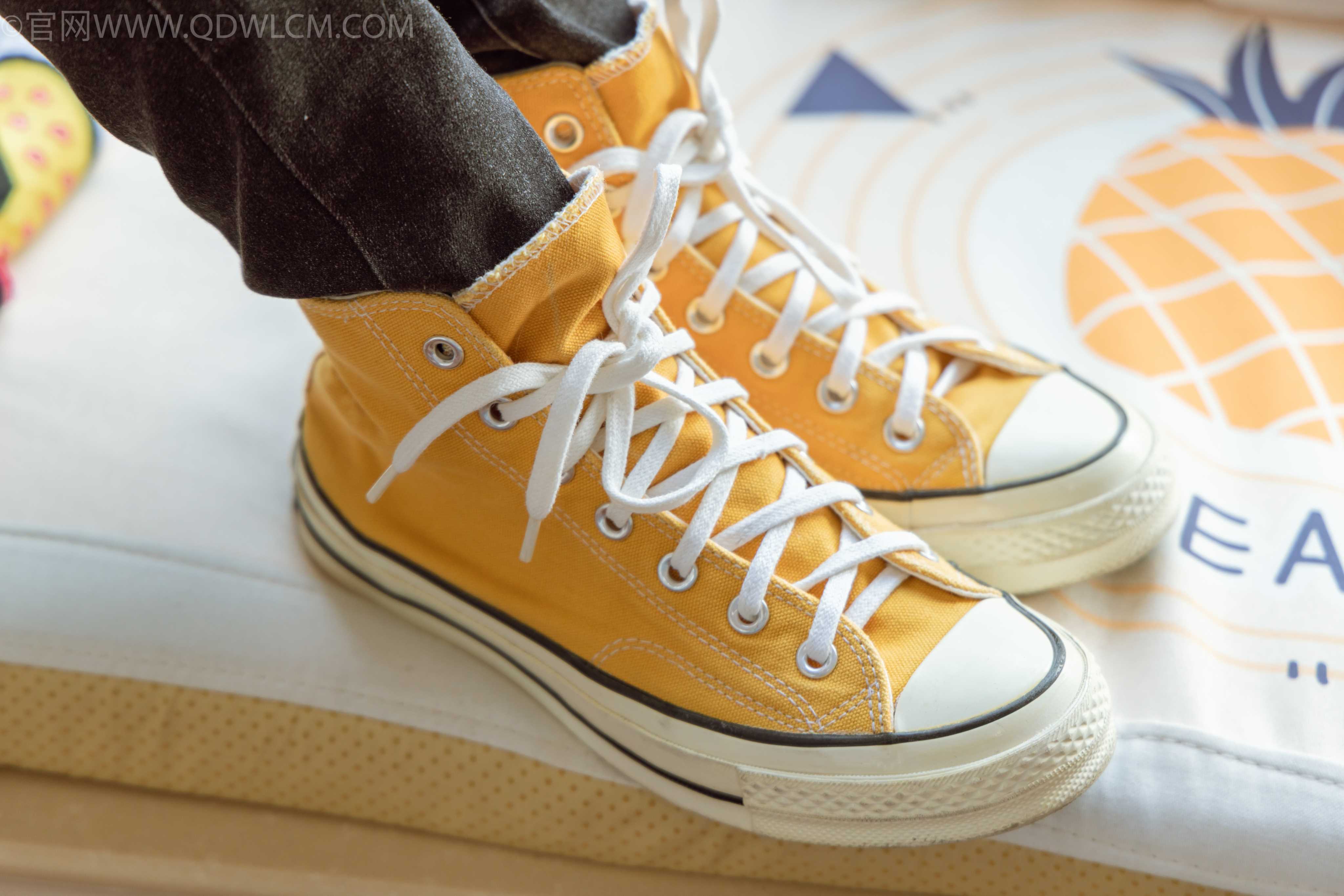 物恋传媒 NO.1036 然然-帆布鞋、白色棉袜、 [135P+1V／4.24GB]