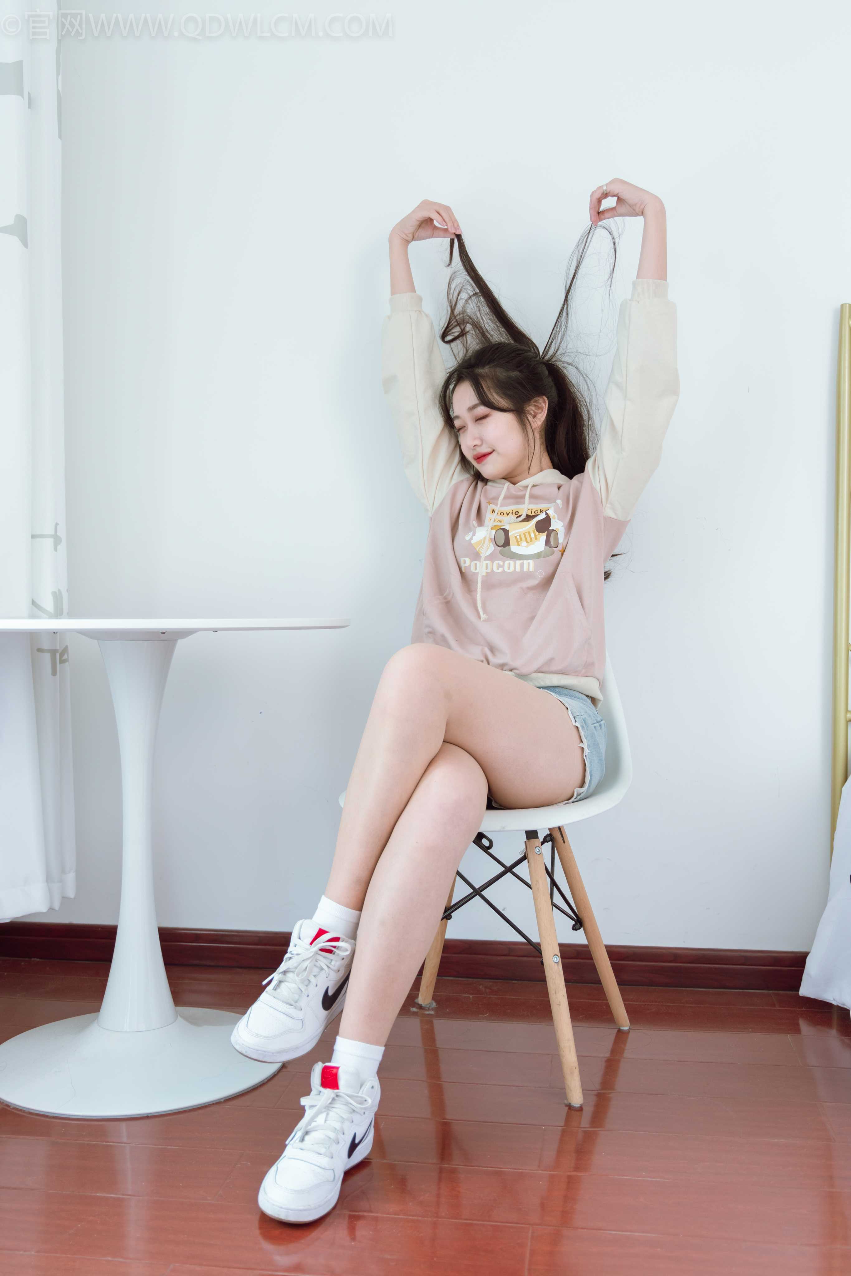 物恋传媒 NO.1042 小敏-迷失过往 [148P+1V／3.32GB]