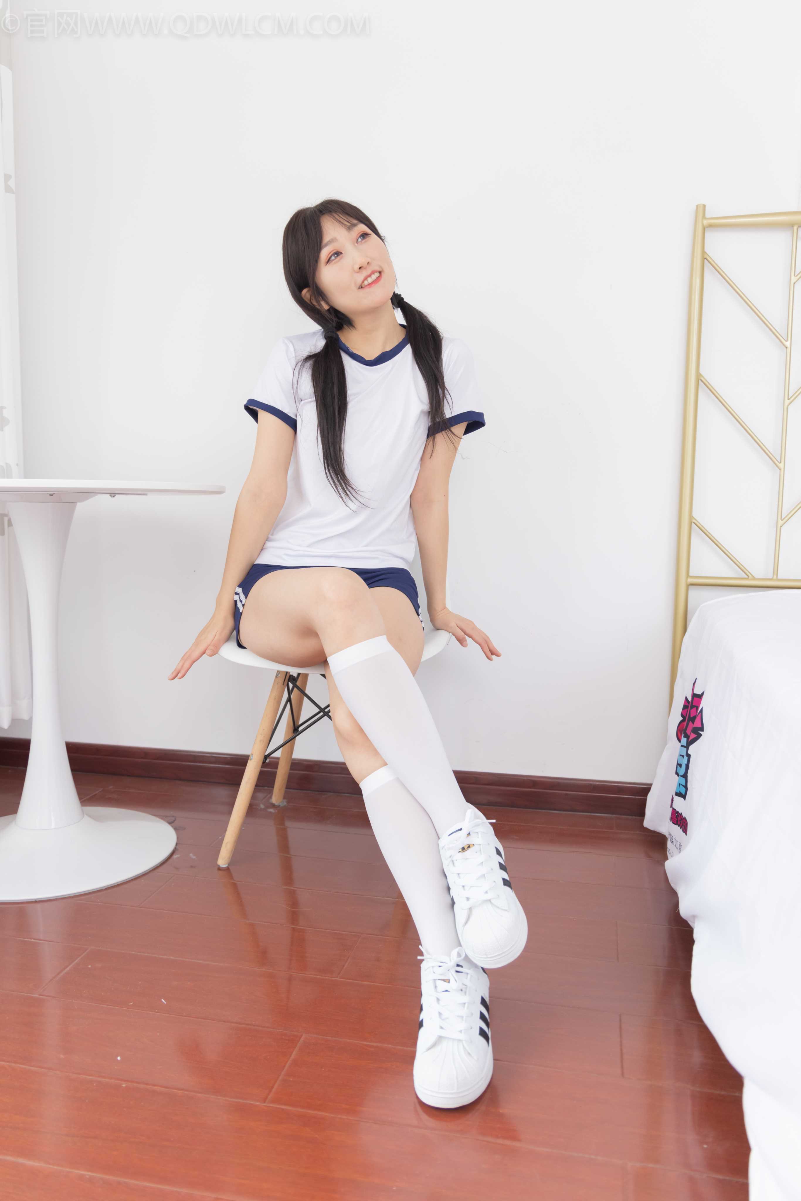 物恋传媒 NO.1054 君君-洁白期待 [133P+1V／3.08GB]