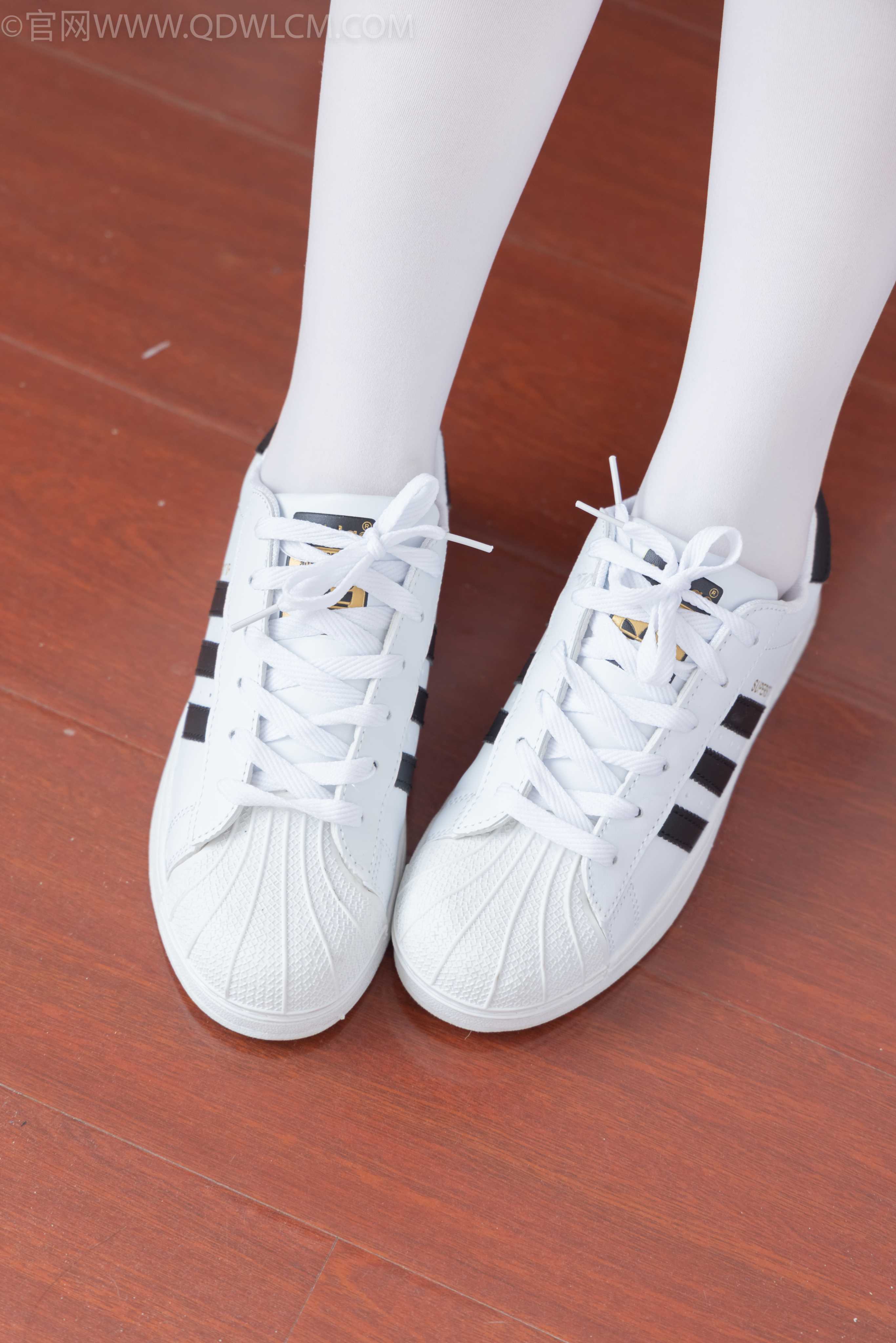 物恋传媒 NO.1054 君君-洁白期待 [133P+1V／3.08GB]