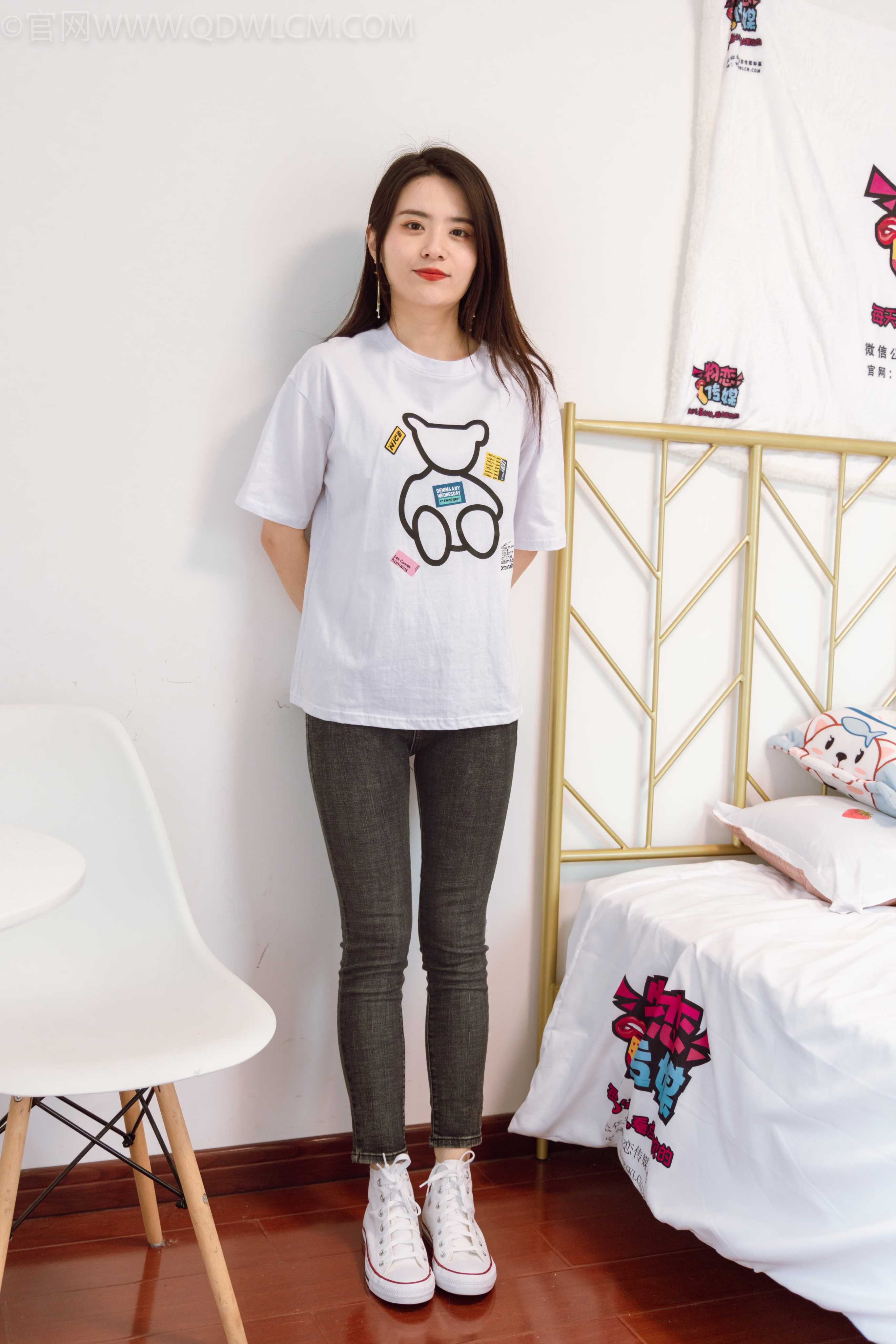 物恋传媒 NO.1064 然然-柳絮飞 [142P+1V／4.26GB]