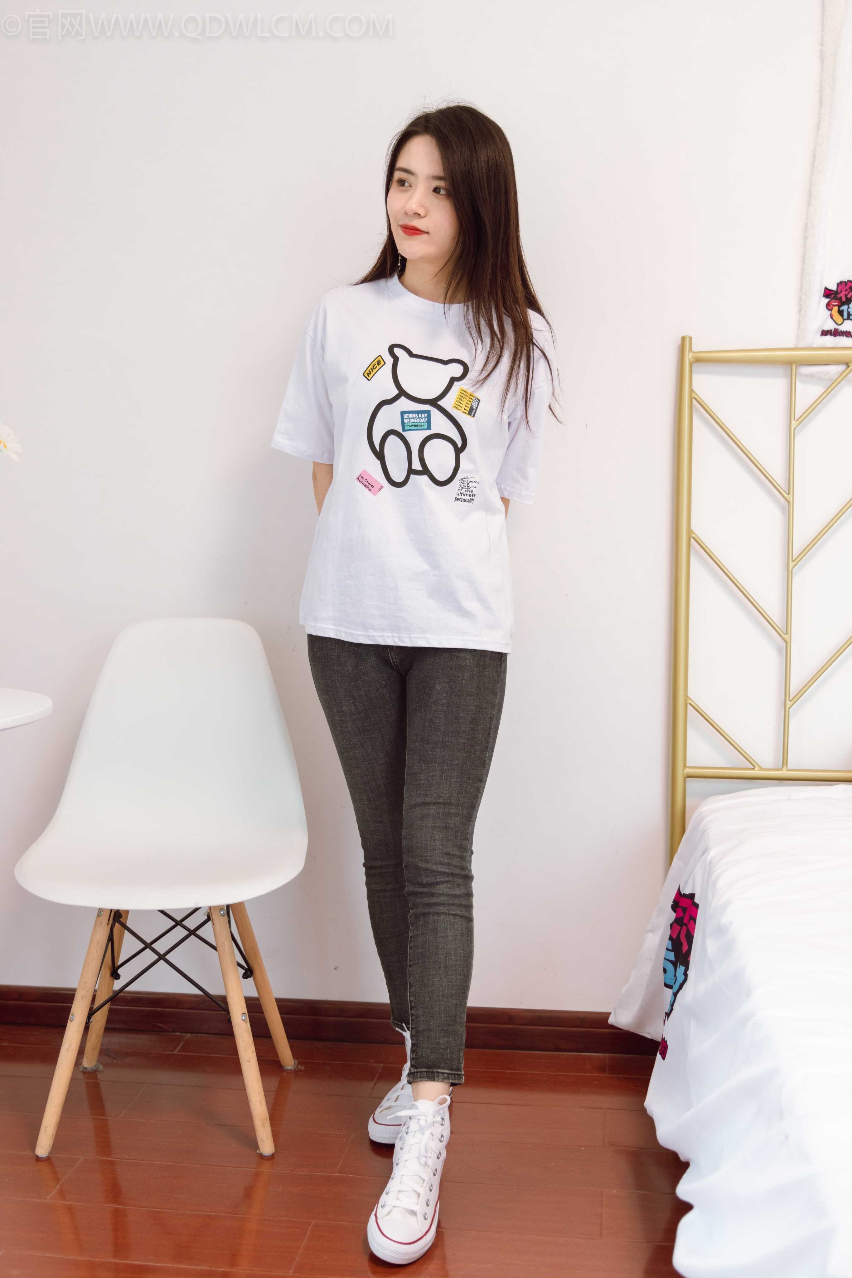 物恋传媒 NO.1064 然然-柳絮飞 [142P+1V／4.26GB]