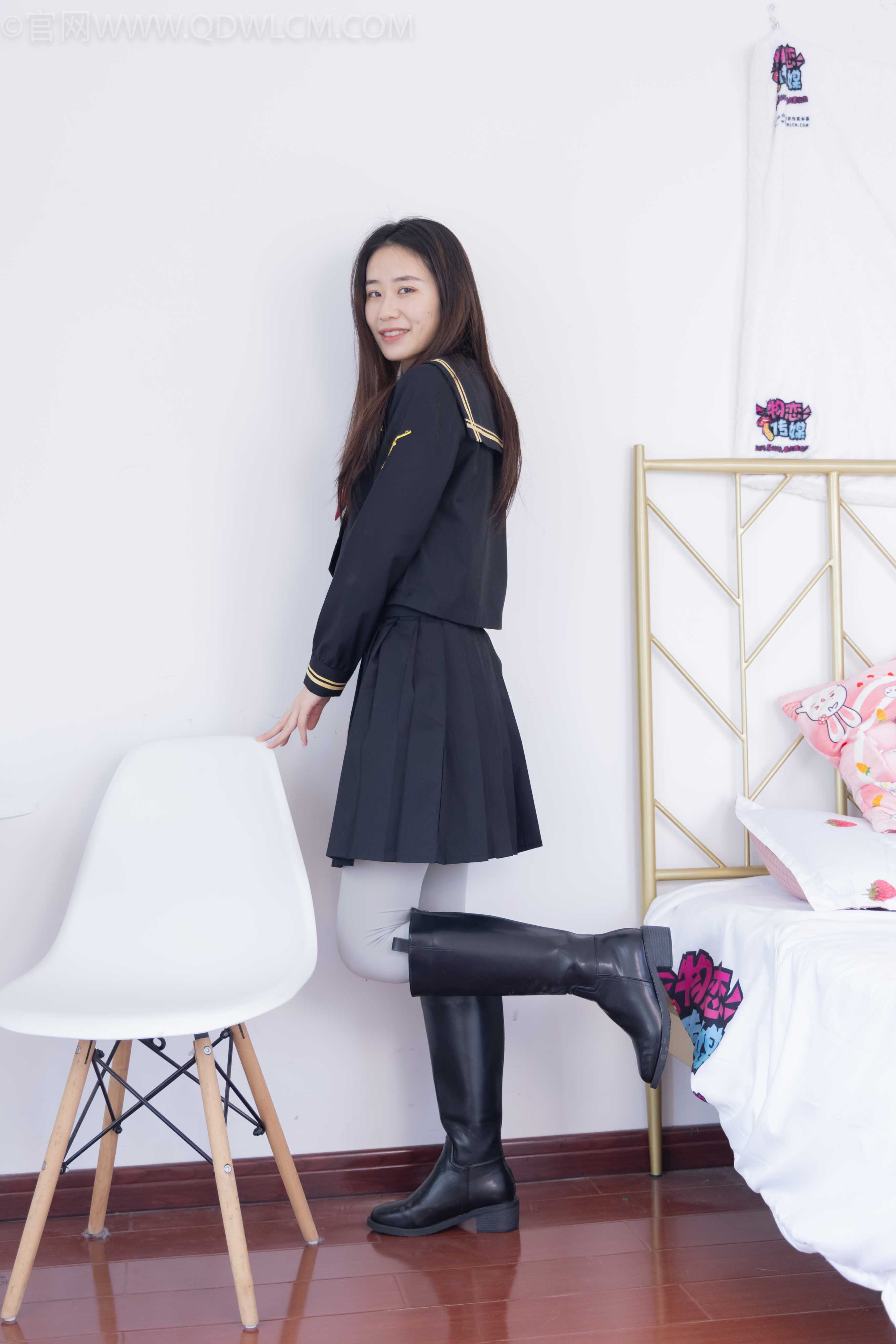 物恋传媒 NO.1065 菜菜-一抹浅灰 [150P+1V／4.20GB]