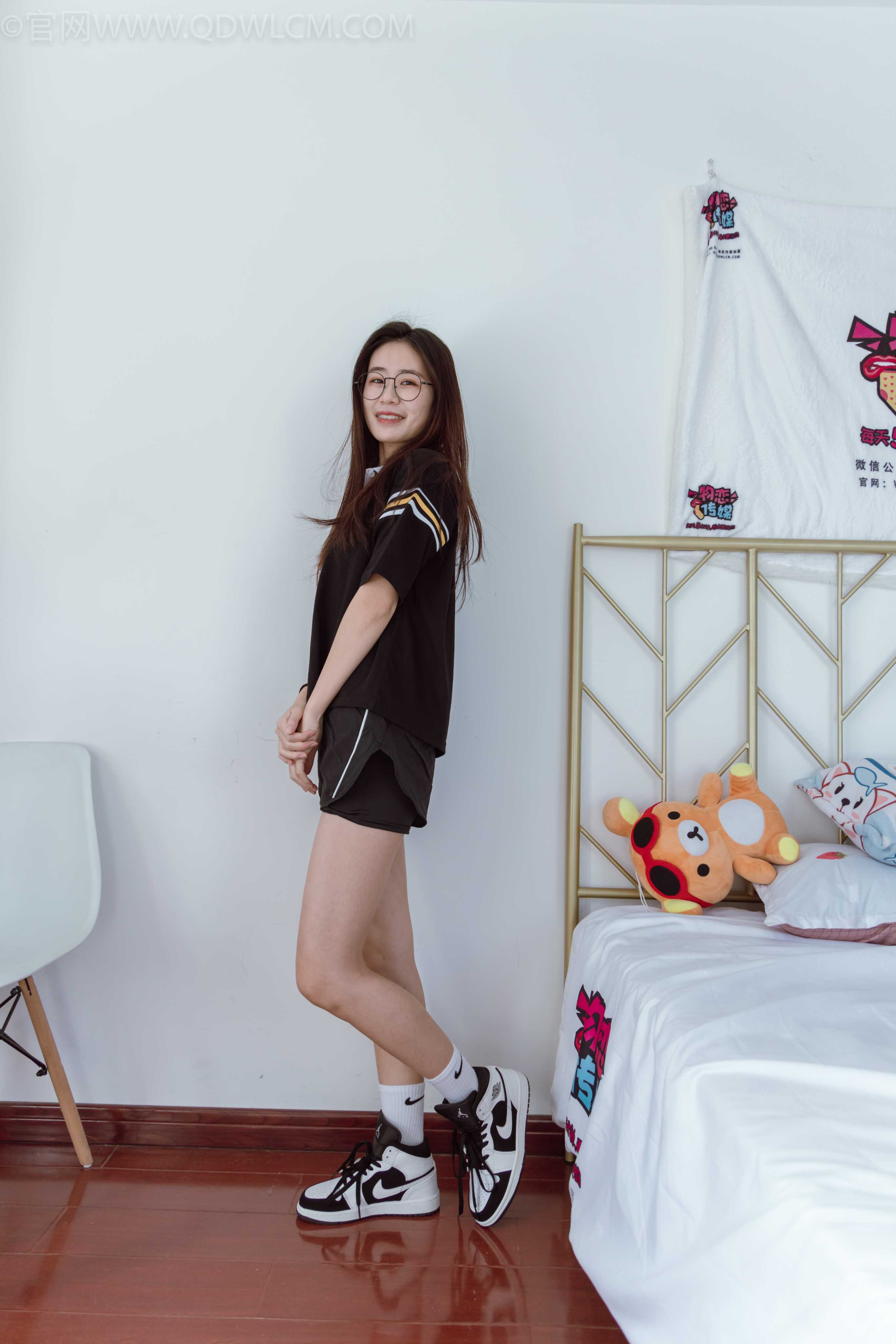 物恋传媒 NO.1075 菜菜-H白配 [166P+1V／5.09GB]