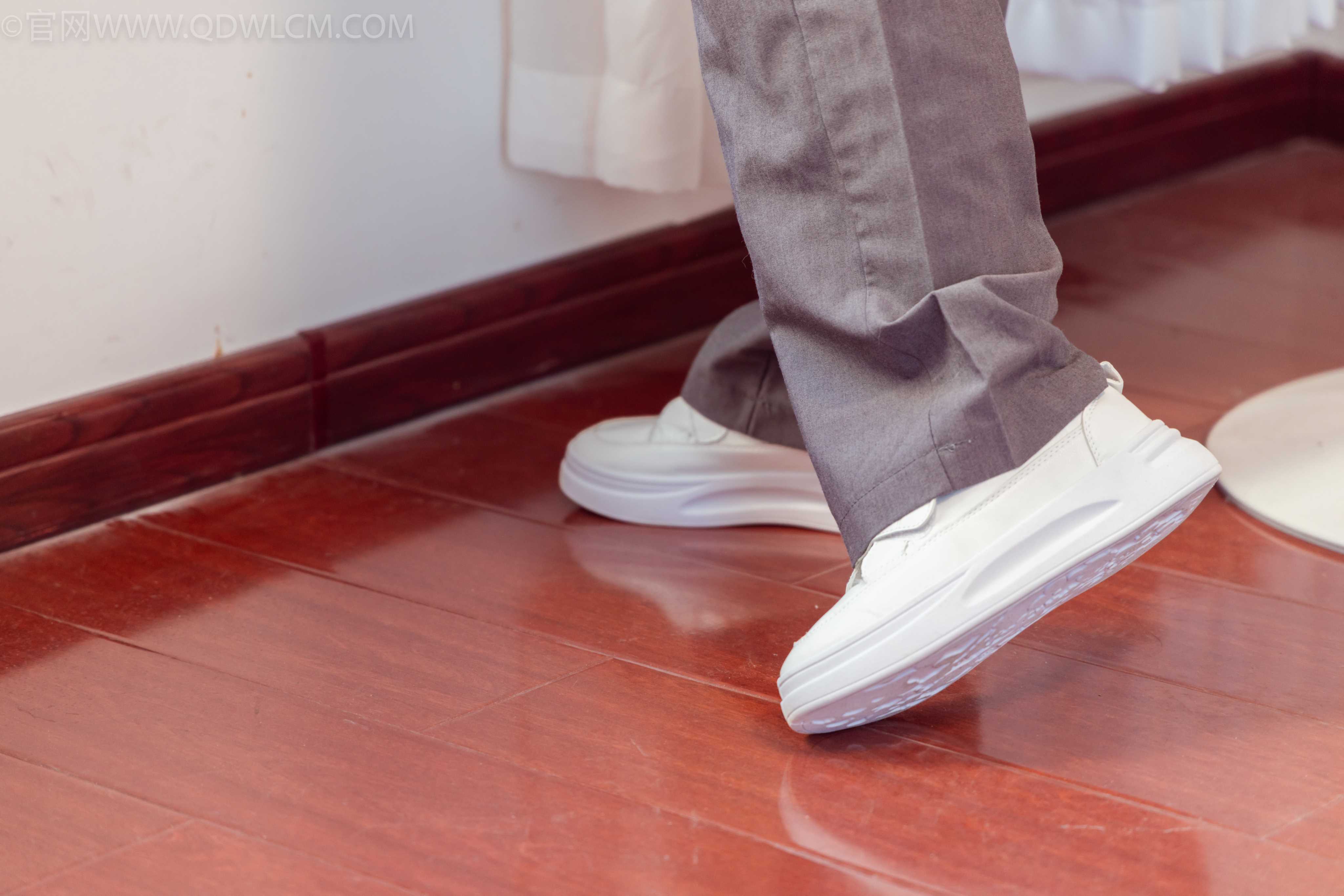 物恋传媒 NO.1085 米米-与可爱相伴 [143P+1V／3.58GB]