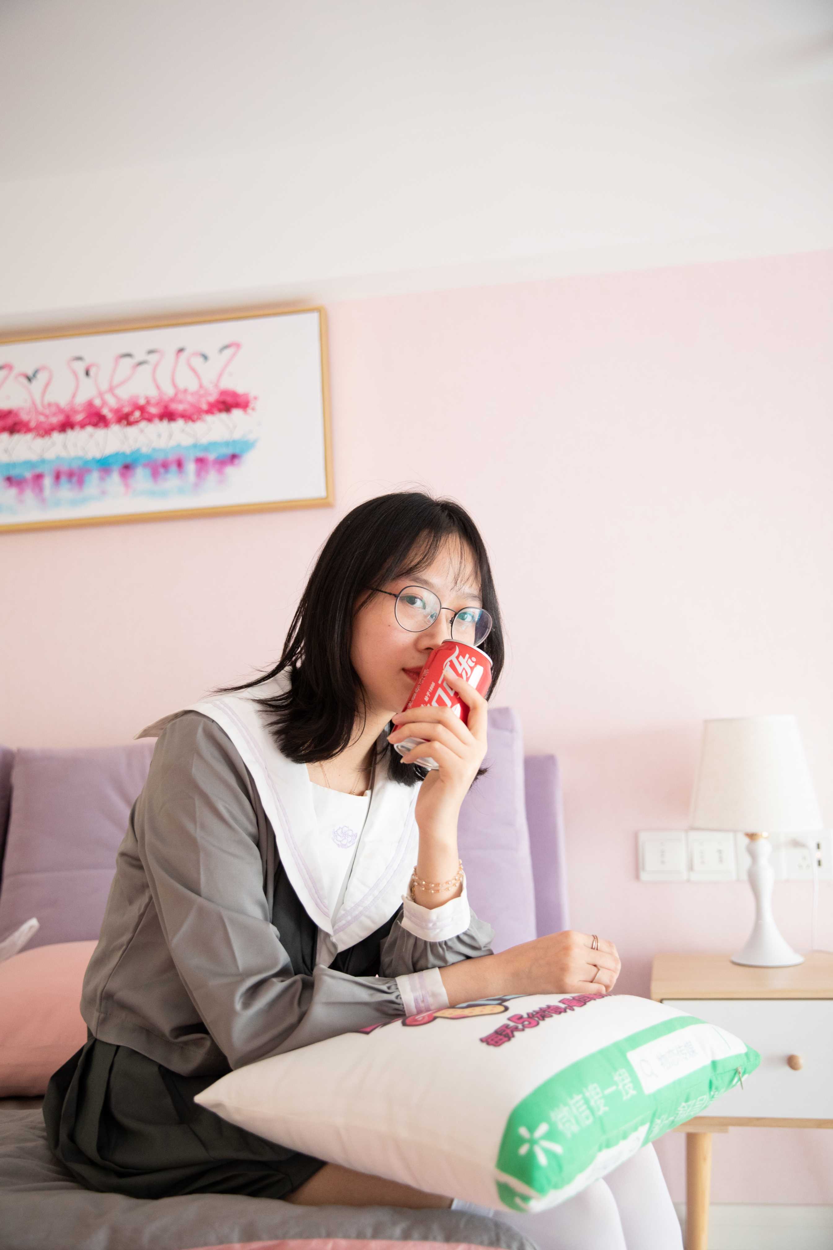 物恋传媒 No.112 落落-荷叶边加白色高筒袜，卡哇伊  [116P+1V1.71GB]