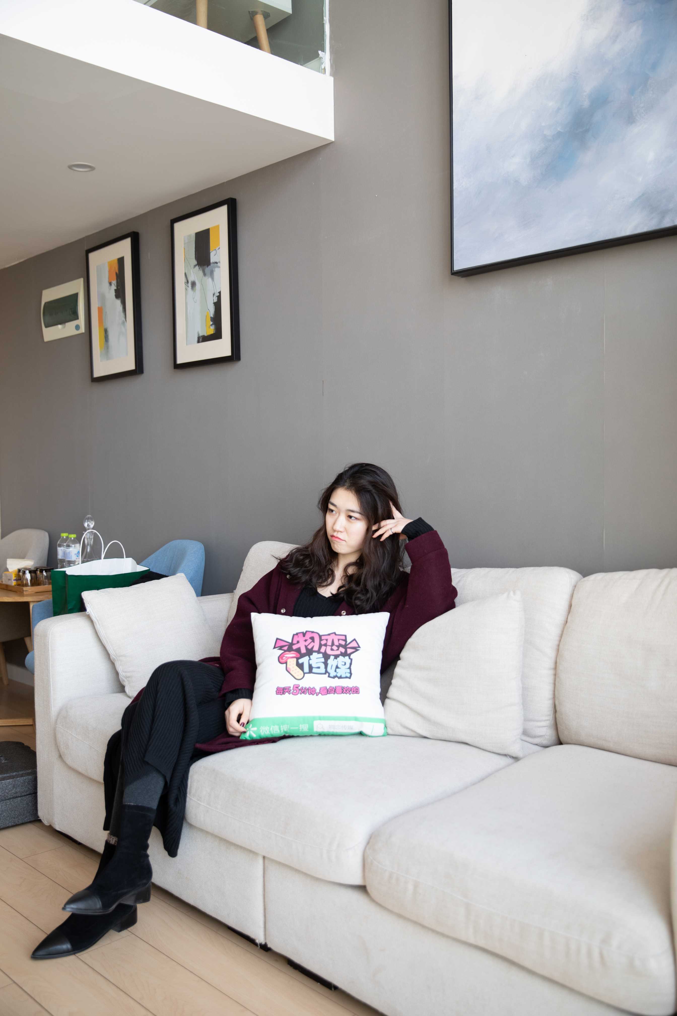 物恋传媒 No.129 佳琪-渣女大波浪？no,no,no  [157P+1V1.88GB]