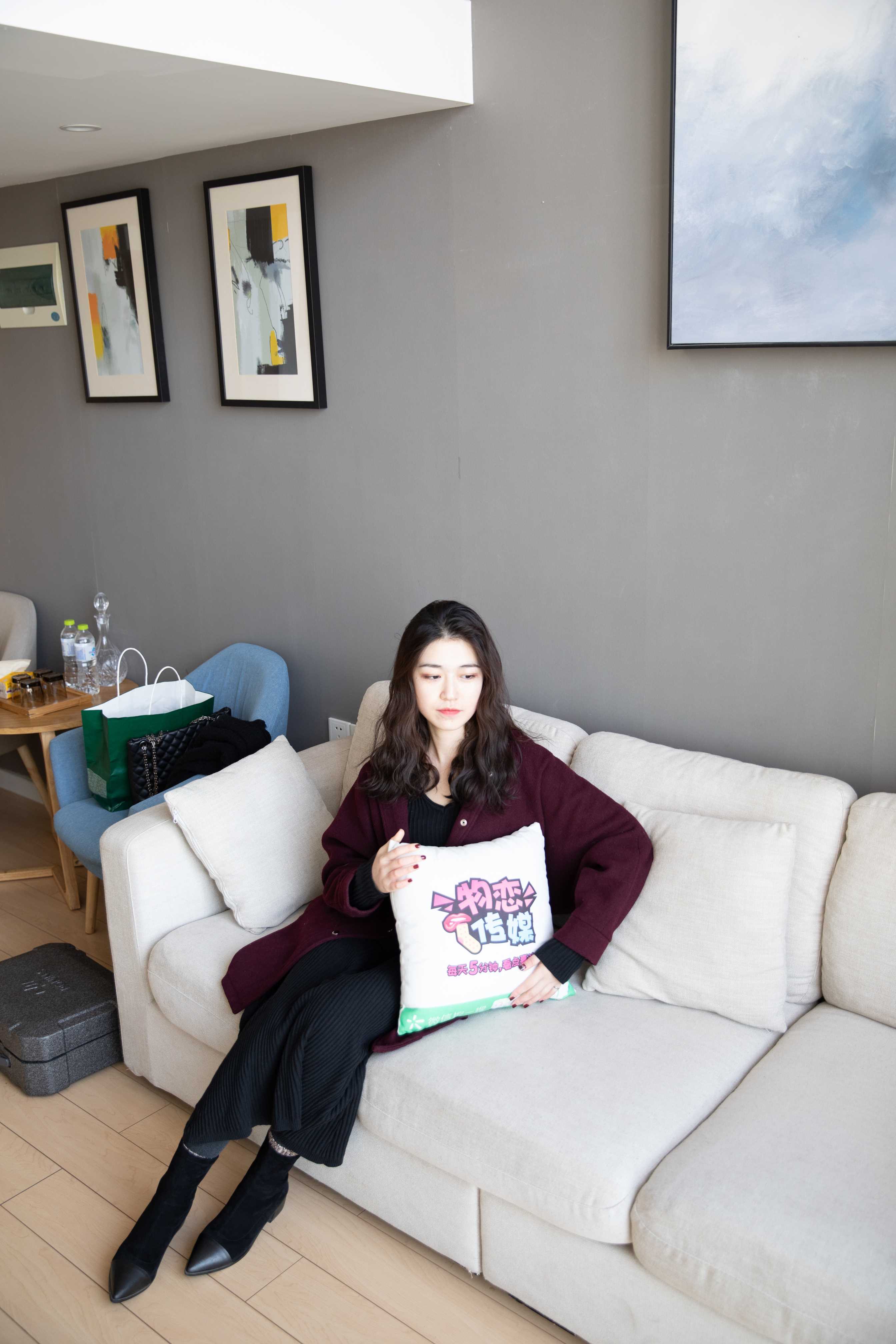 物恋传媒 No.129 佳琪-渣女大波浪？no,no,no  [157P+1V1.88GB]