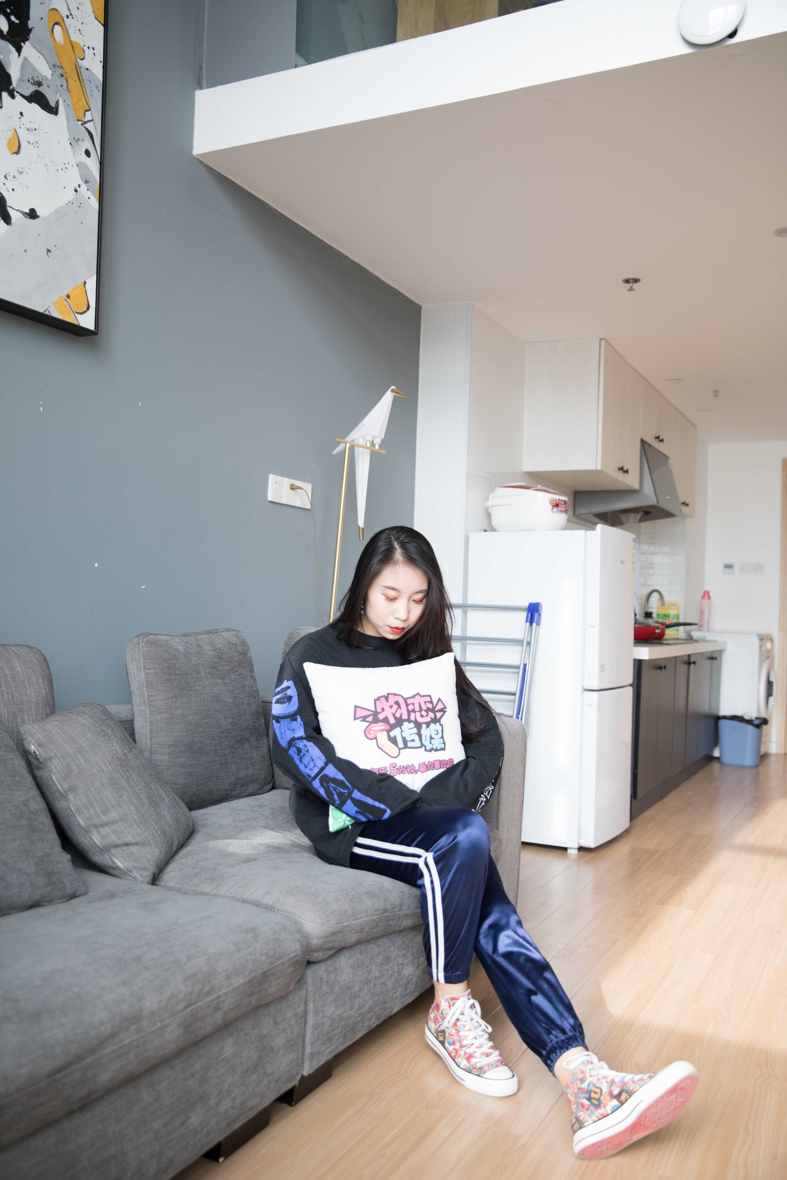 物恋传媒 No.130 璐璐-花团锦簇帆布鞋之美  [177P+1V3.29GB]