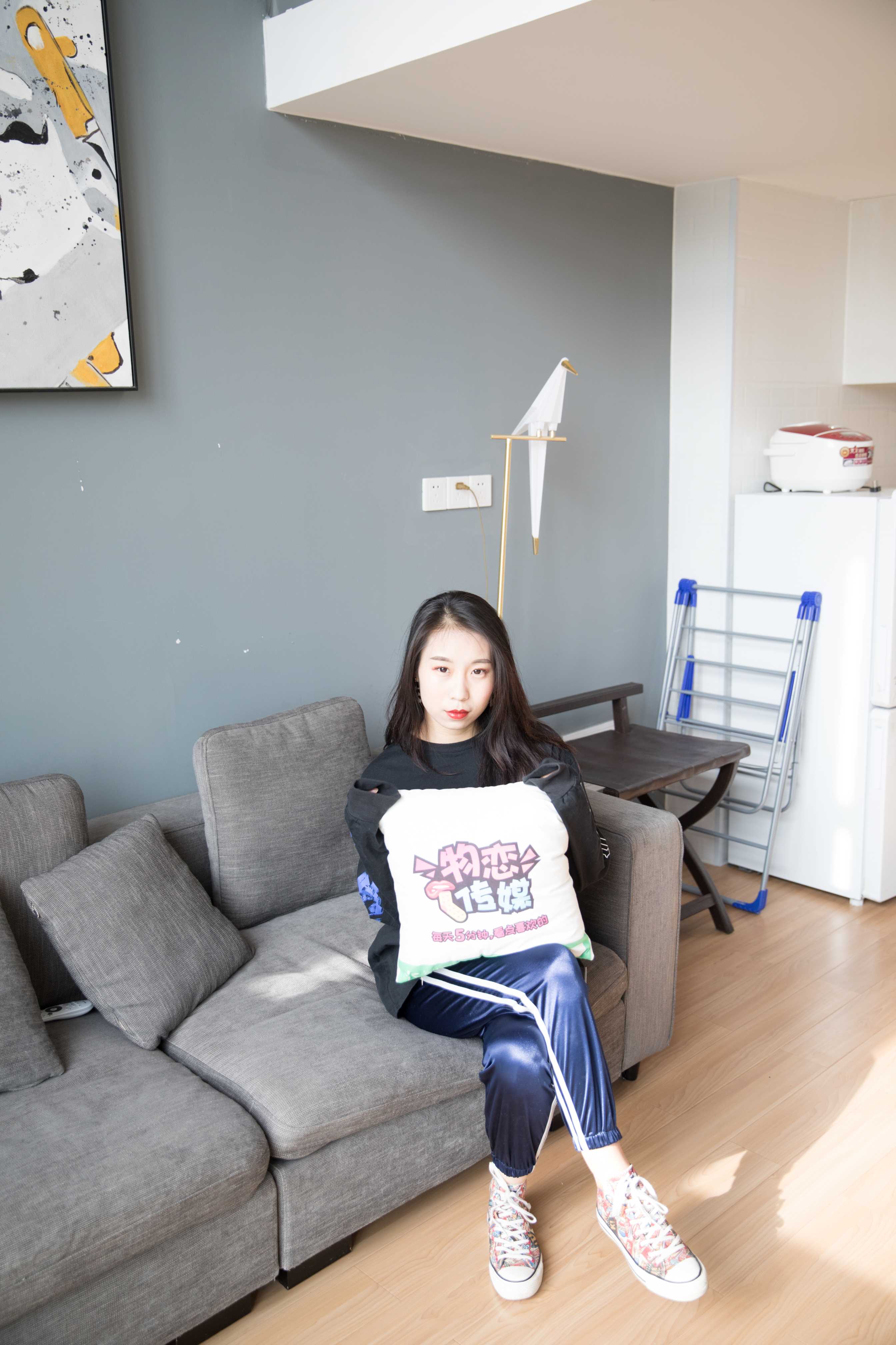 物恋传媒 No.130 璐璐-花团锦簇帆布鞋之美  [177P+1V3.29GB]