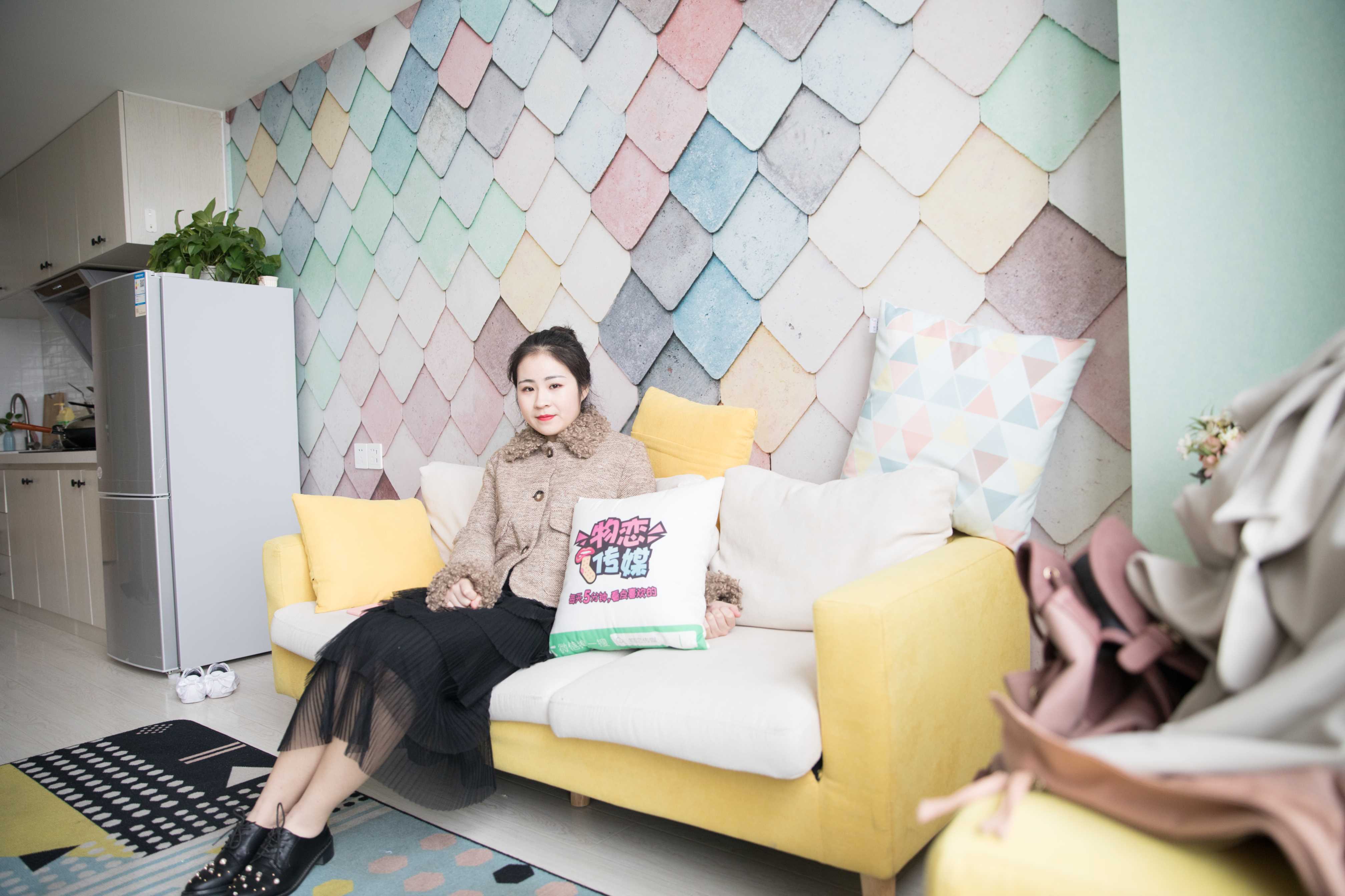 物恋传媒 No.131 蕾-甜美的她，微笑的眉眼  [142P+1V2.77GB]