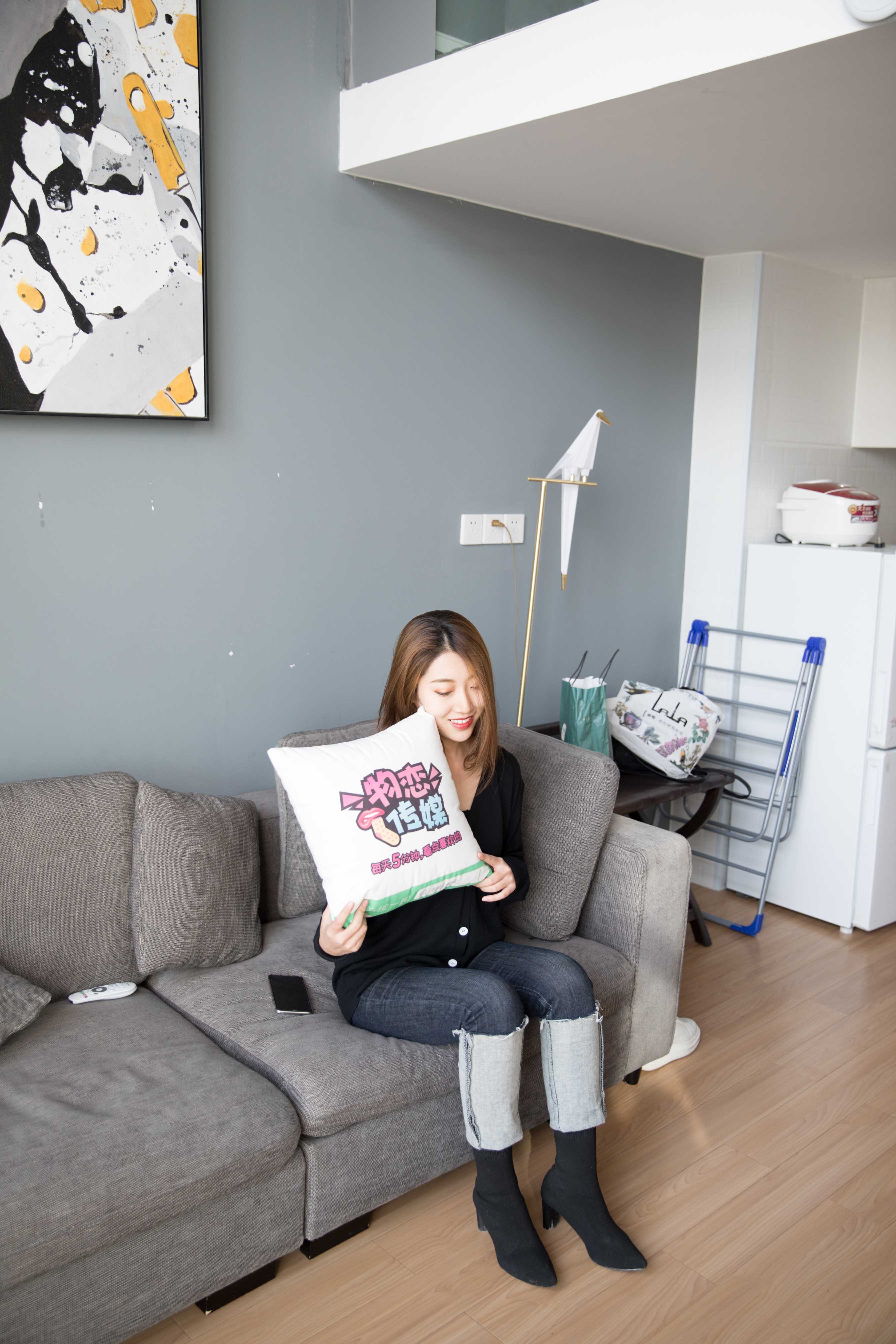 物恋传媒 No.135 雅梦-爱与美，无需遮掩  [164P+1V3.19GB]