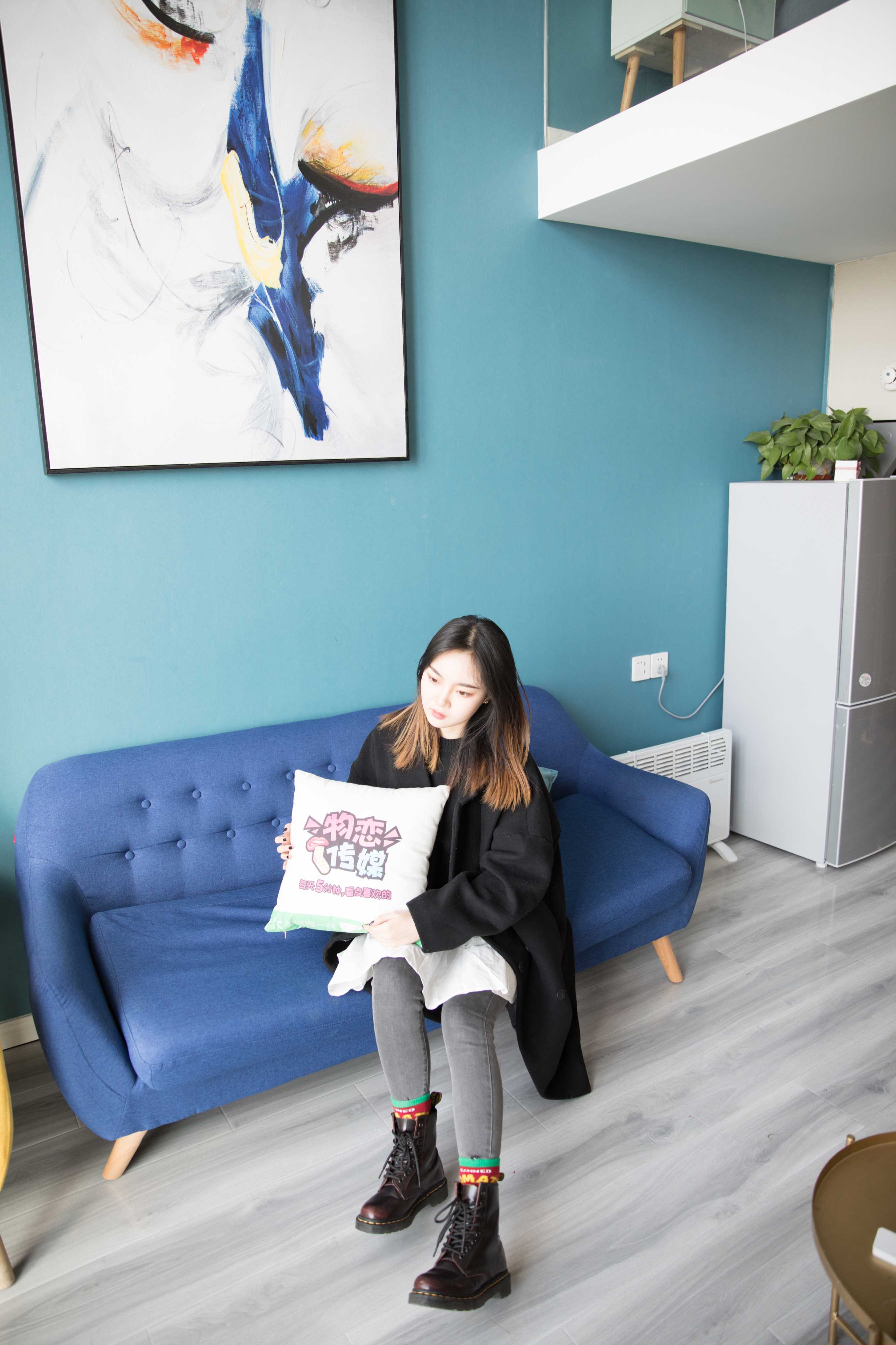 物恋传媒 No.139 溏心-马丁靴下的多彩棉袜  [211P+1V3.82G]