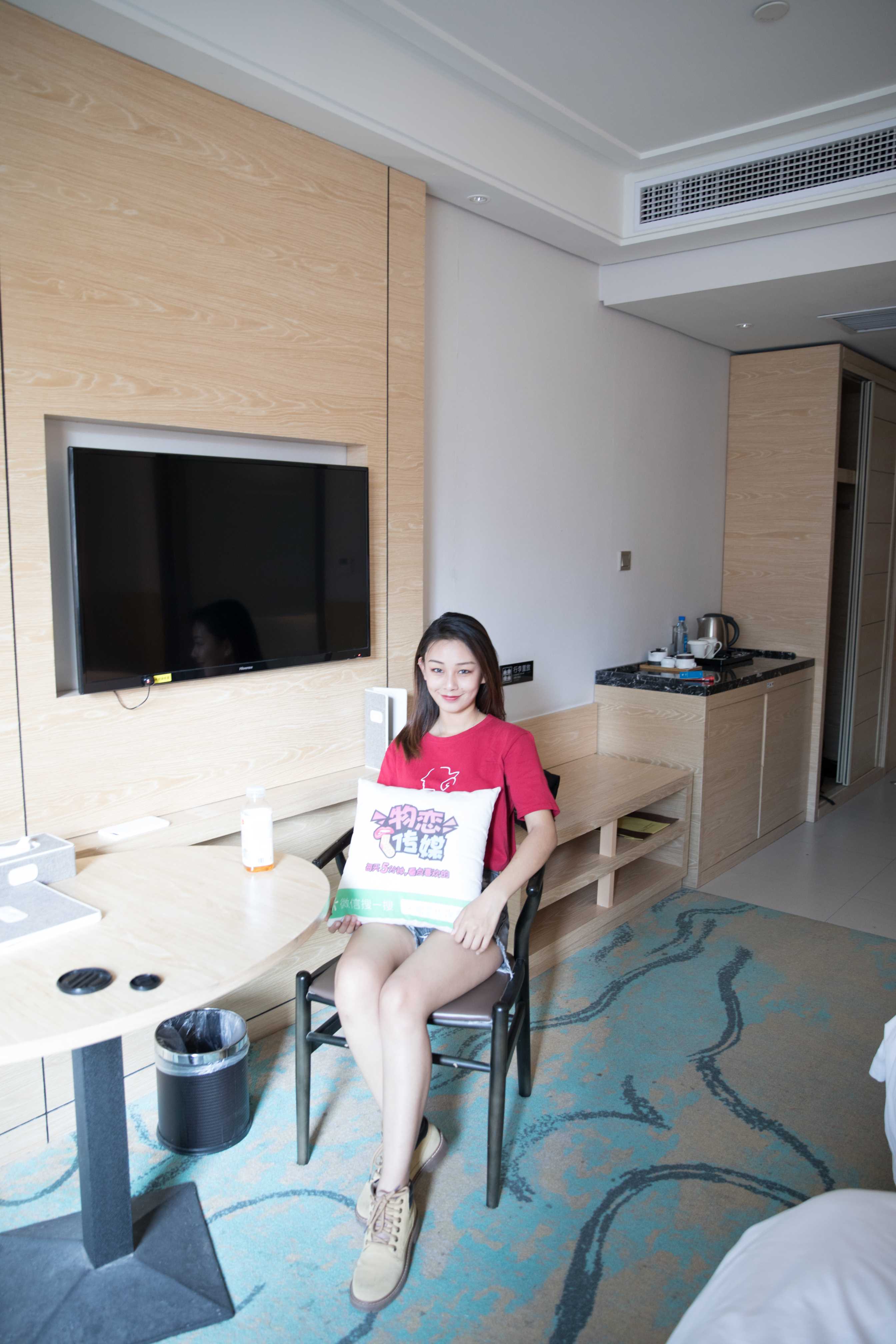 物恋传媒 No.165 岚岚-夏日里的马丁靴  [137P+1V2.32G]