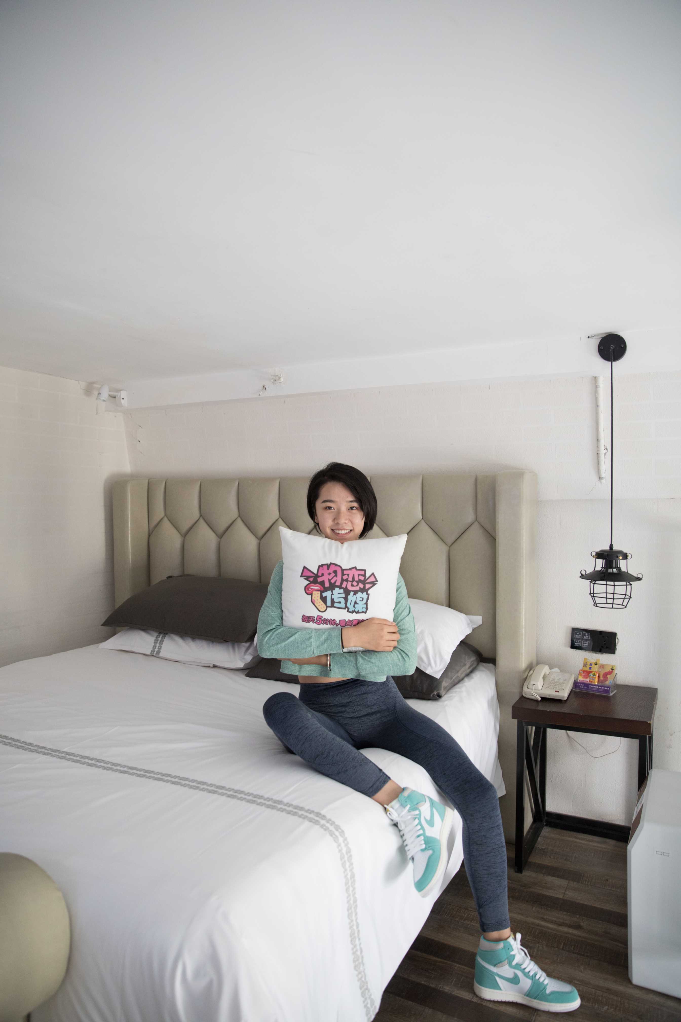 物恋传媒 No.168 小飞-清爽利落的运动风  [134P+1V3.93G]