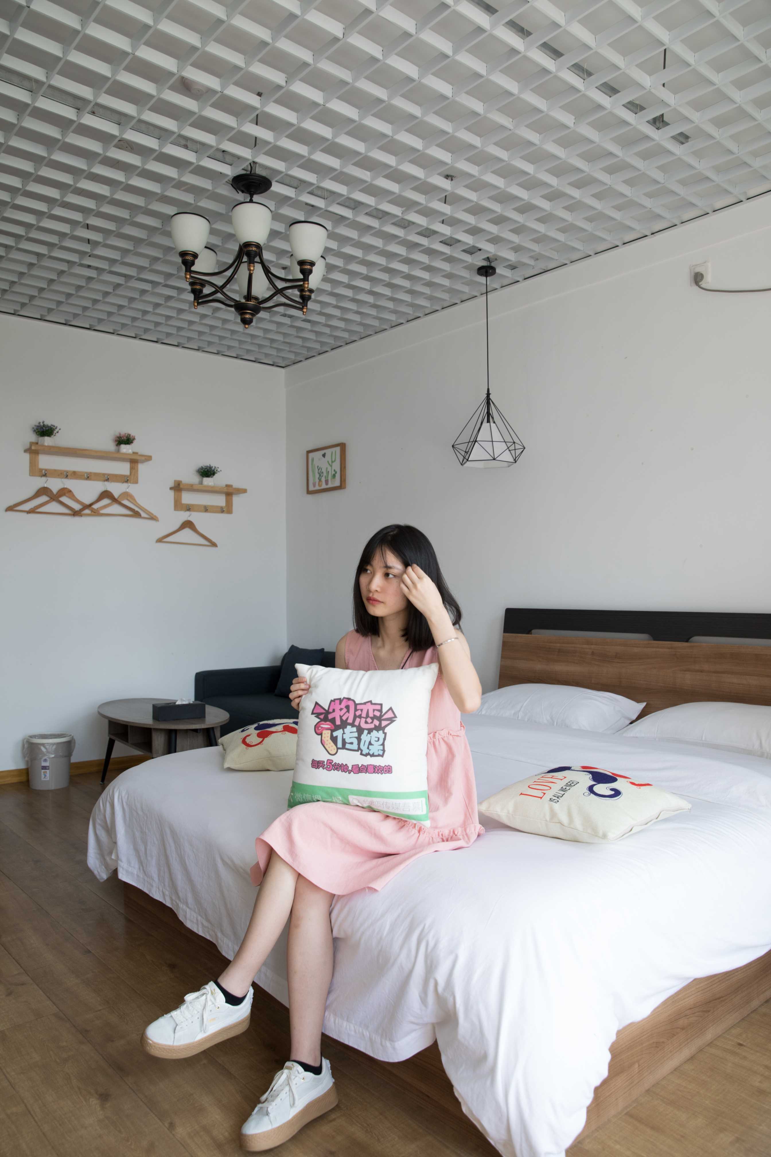 物恋传媒 No.169 晨曦-粉红色的少女梦  [139P+1V3.63G]