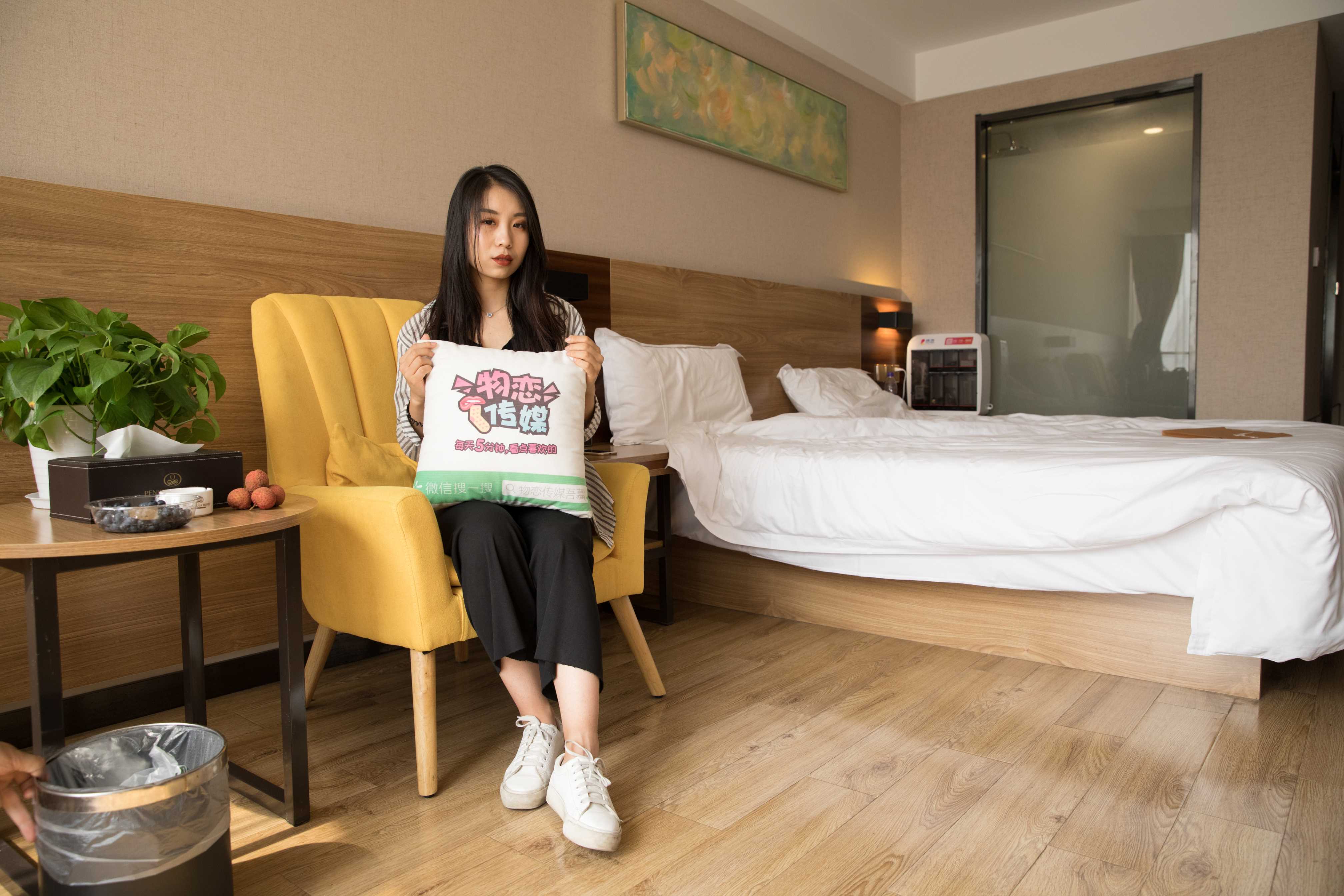 物恋传媒 No.170 璐璐-舞蹈系女生的清新日常  [150P+1V3.44G]