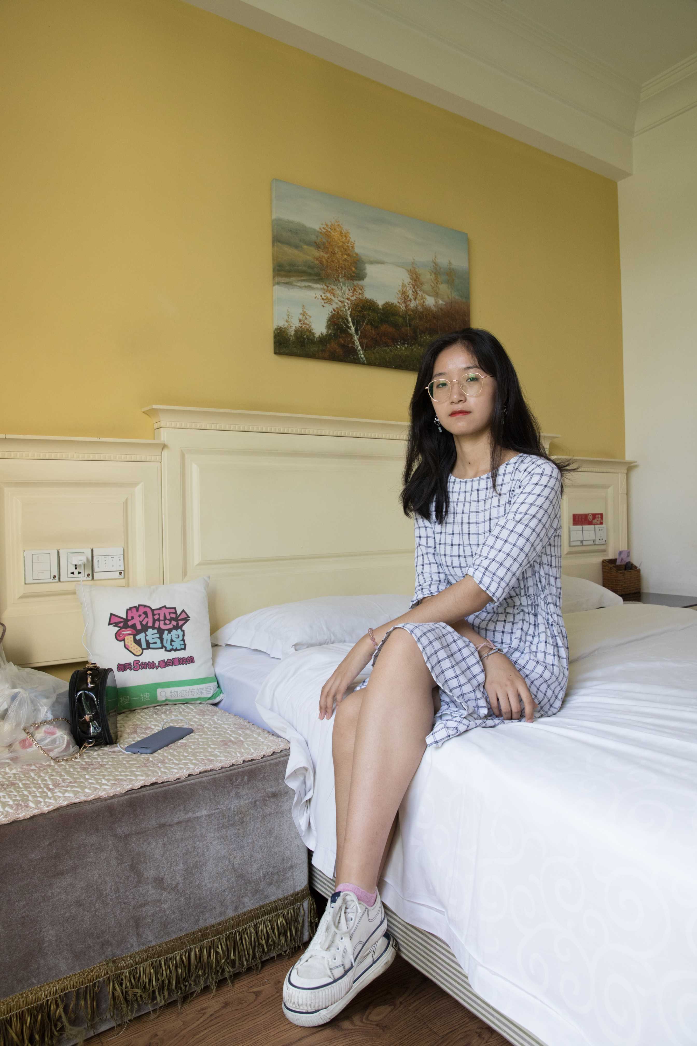 物恋传媒 No.190 小昭-氤氲书卷气  [230P+1V4.37G]