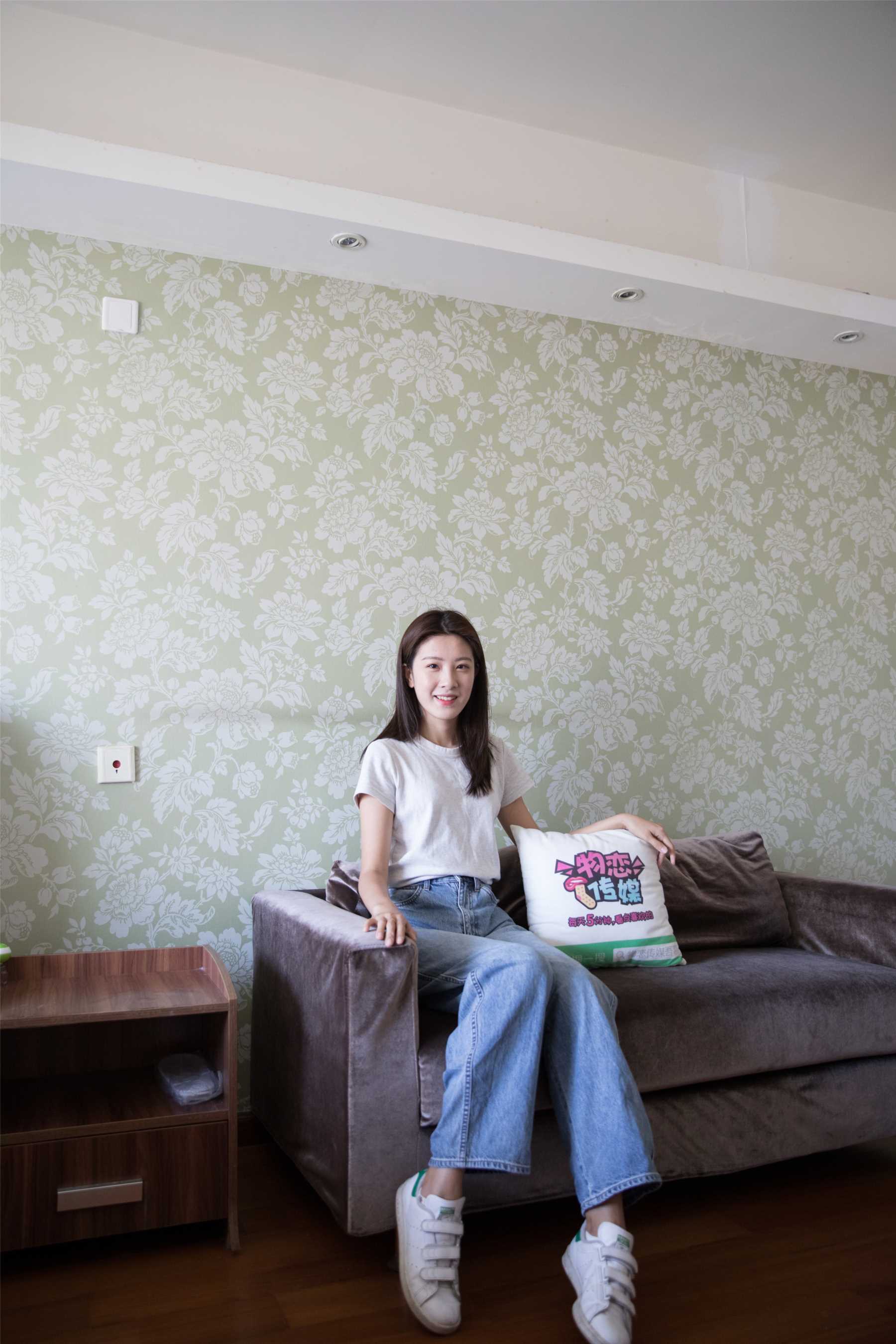 物恋传媒 No.200 柠檬-简单即是美  [276P+1V7.05G]