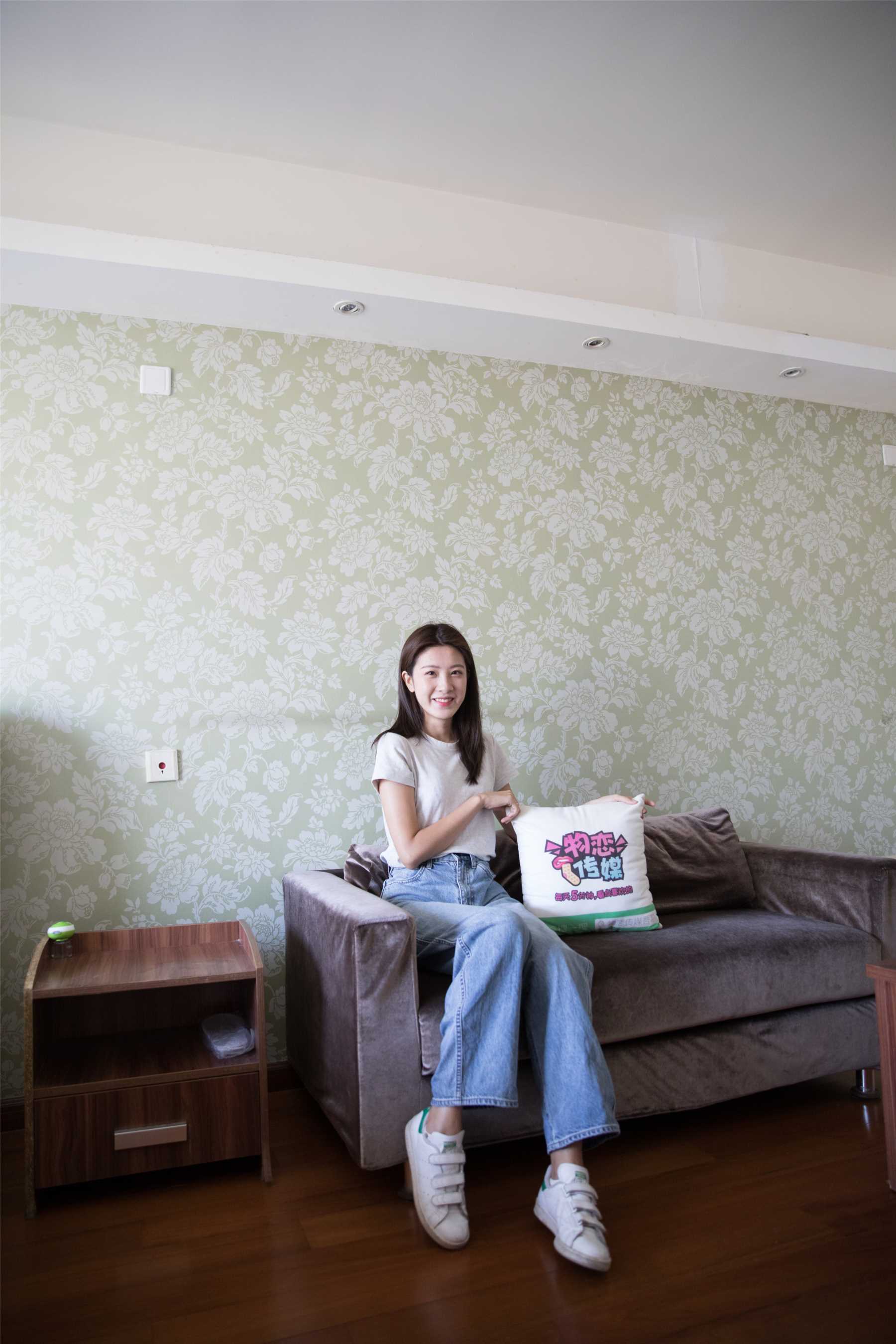 物恋传媒 No.200 柠檬-简单即是美  [276P+1V7.05G]