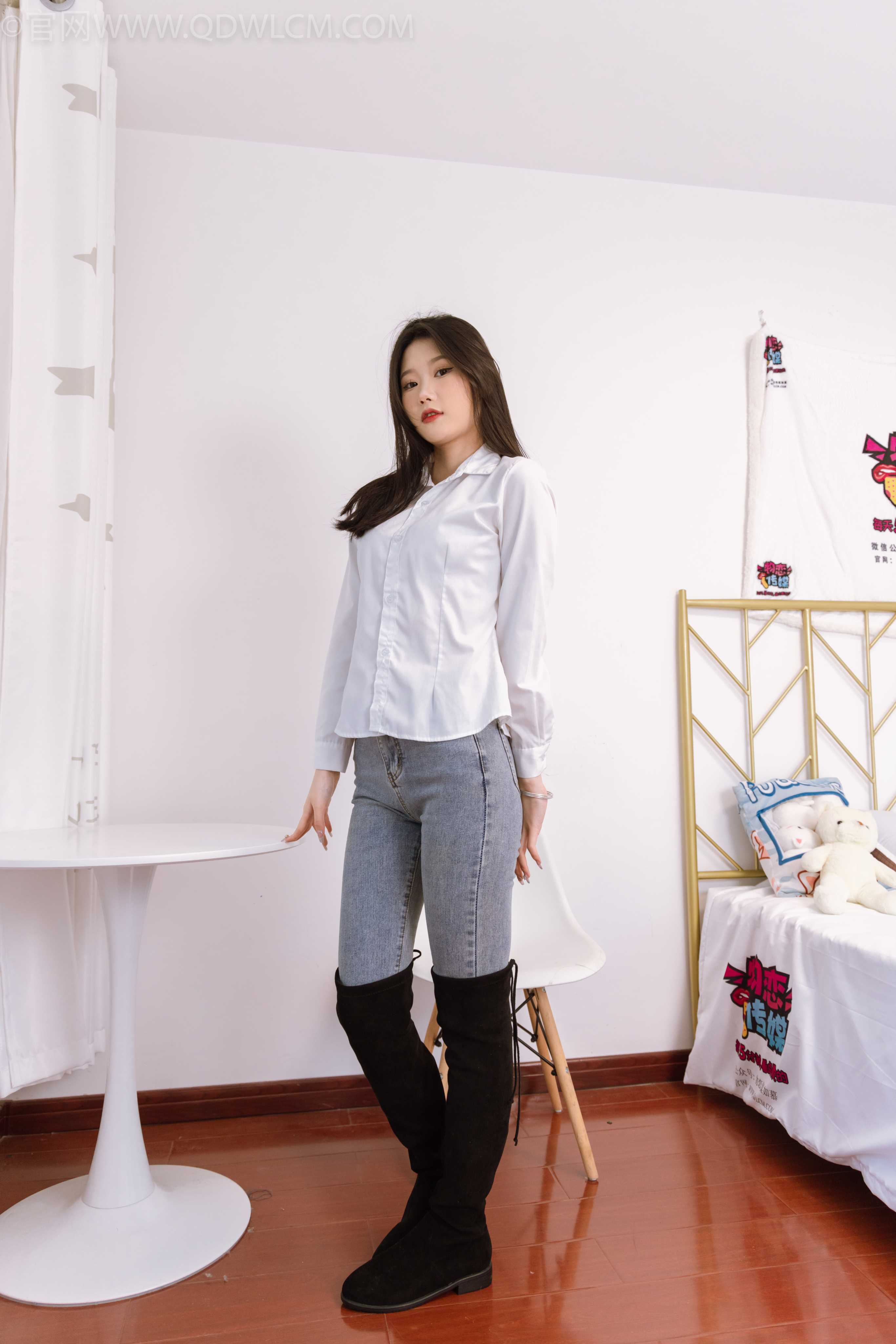 物恋传媒 NO.1106 小竹-小御姐 [150P+1V／5.20GB]