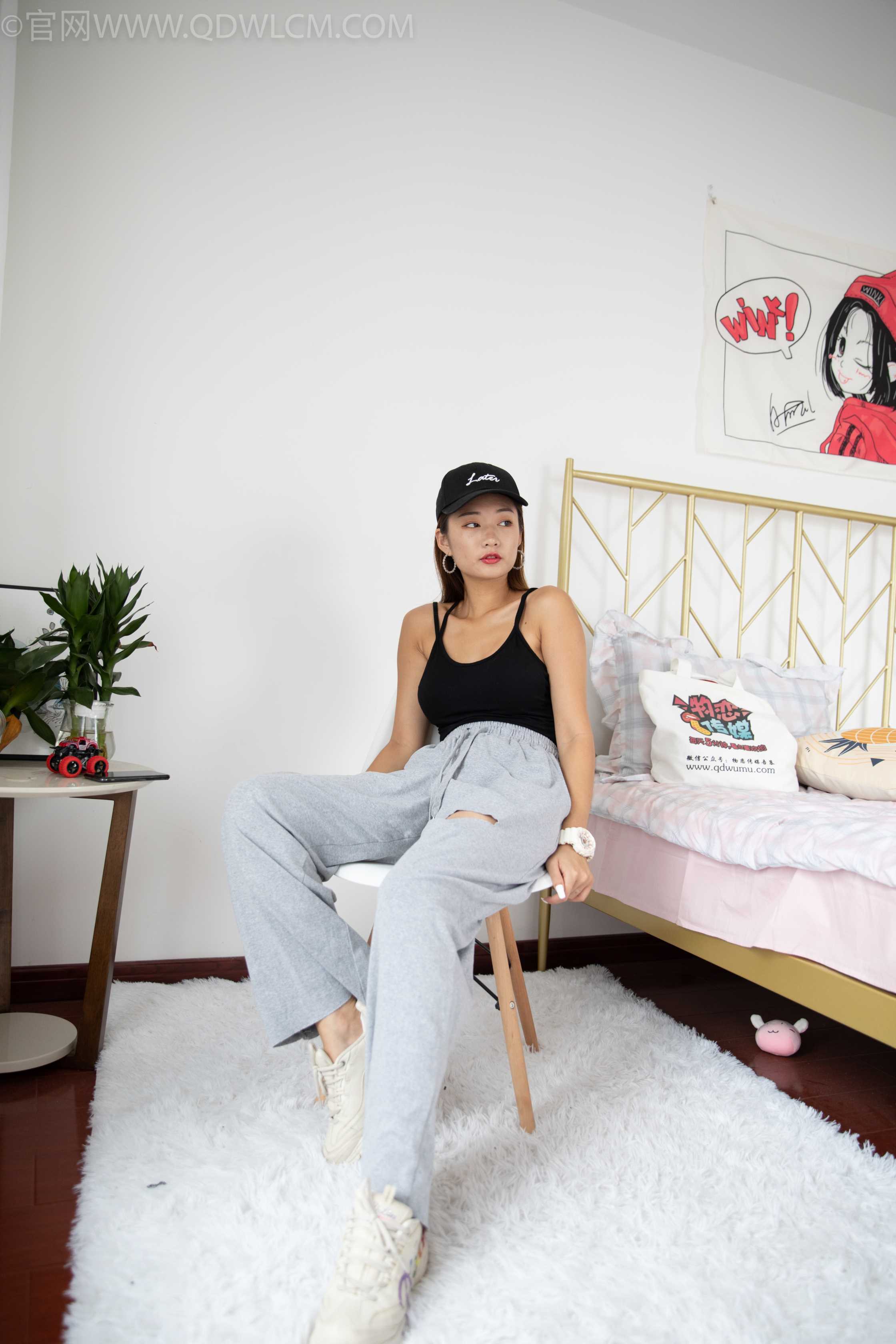 物恋传媒 NO.1121 言言-夏日街头 [149P+1V／3.34GB]