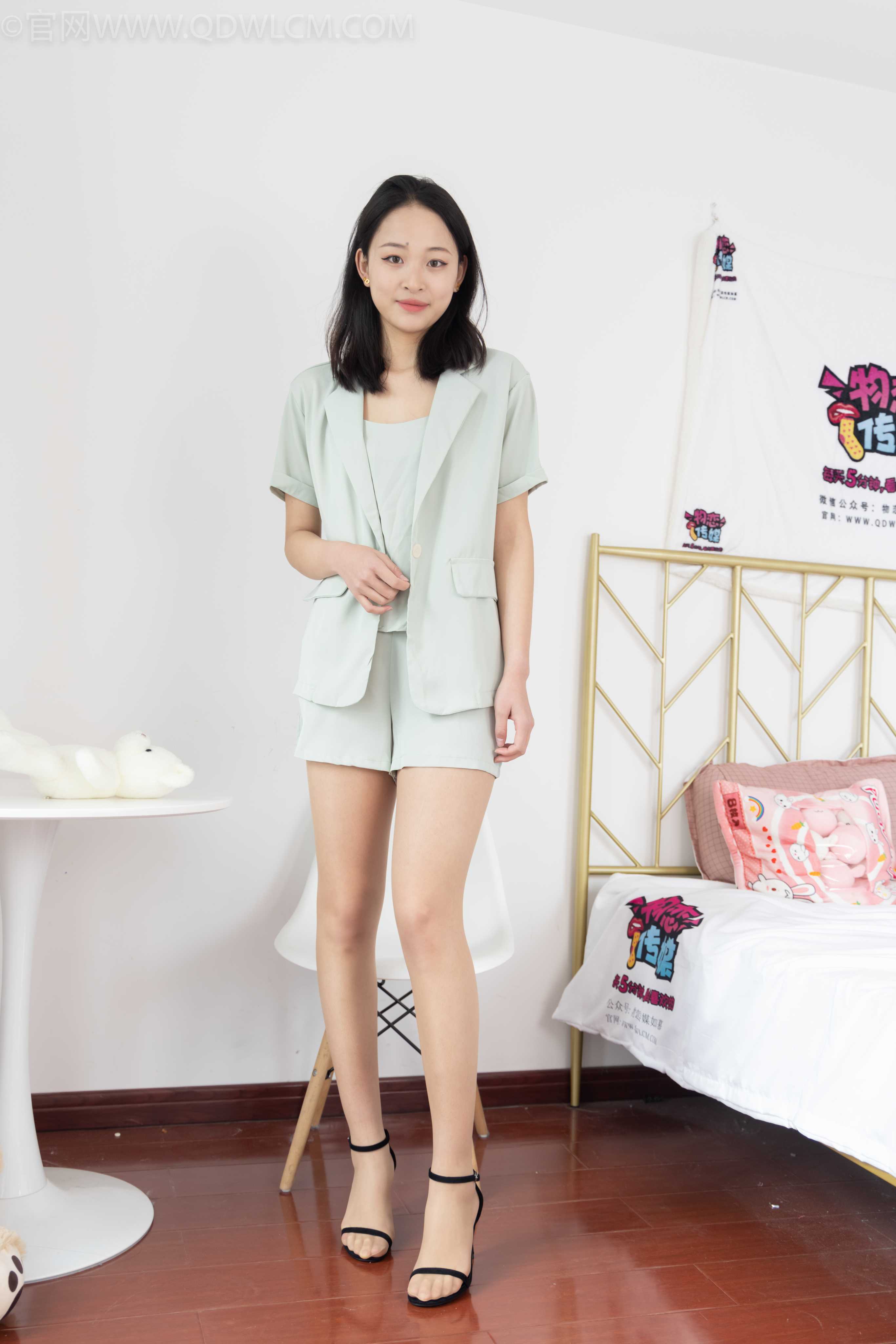 物恋传媒 NO.1131 夏夏-街边咖啡厅 [140P+1V／6.63GB]