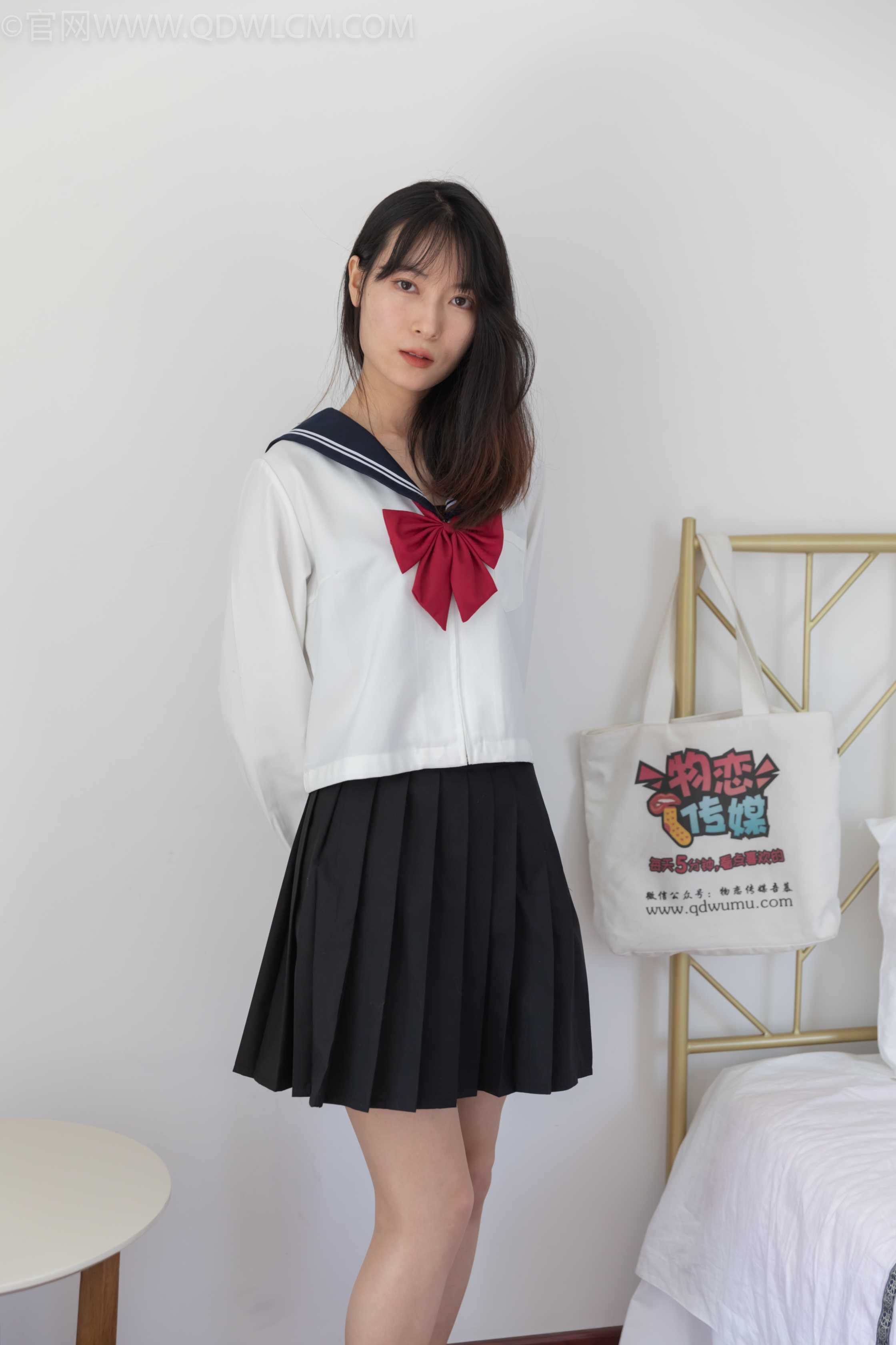 物恋传媒 NO.1145 猫儿-JK混搭风 [126P+1V／2.41GB]