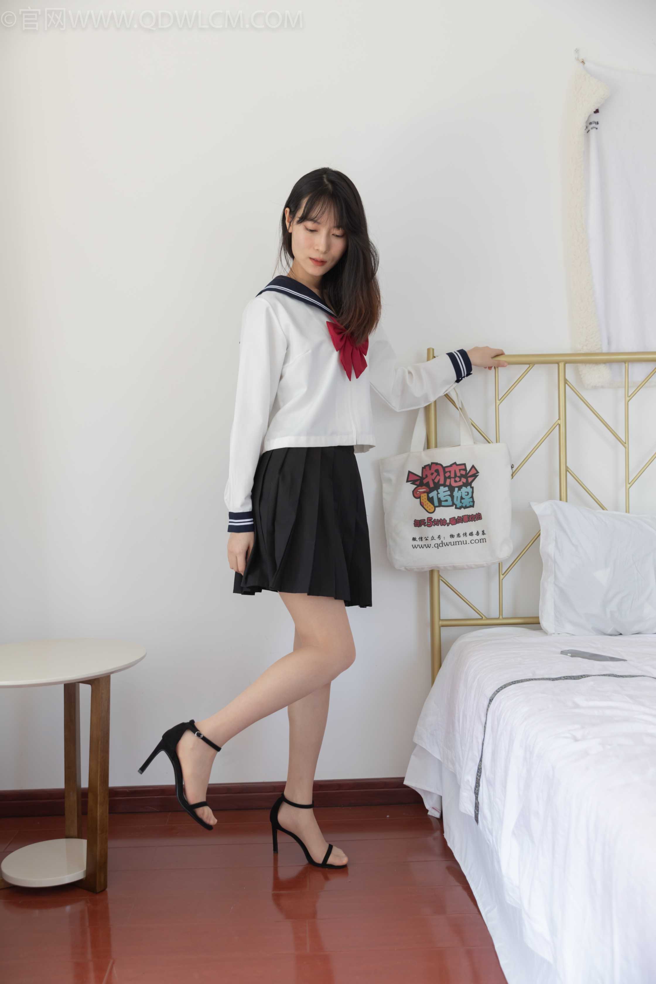 物恋传媒 NO.1145 猫儿-JK混搭风 [126P+1V／2.41GB]