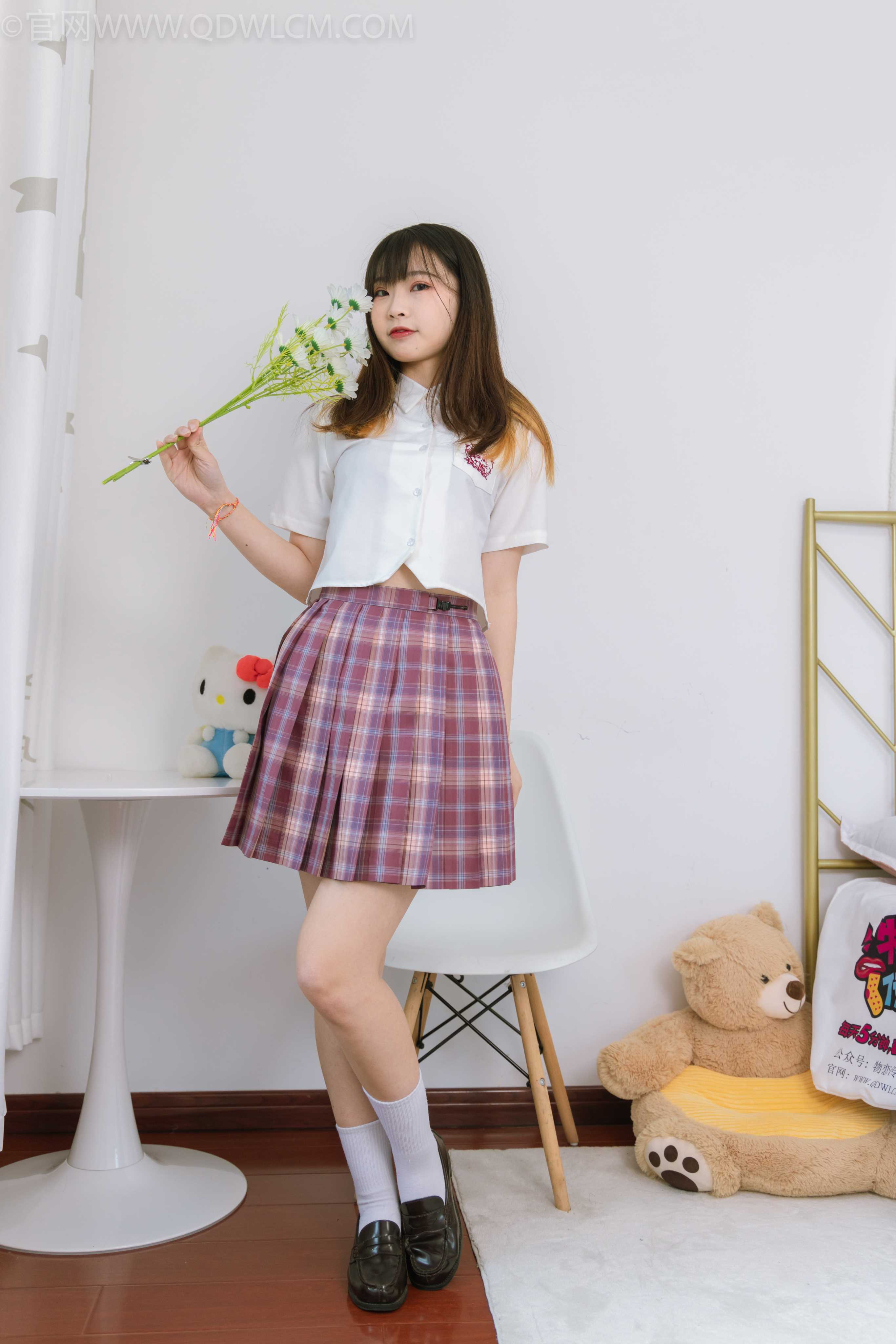 物恋传媒 NO.1164 挽挽-校园少女 [150P+1V／4.20GB]