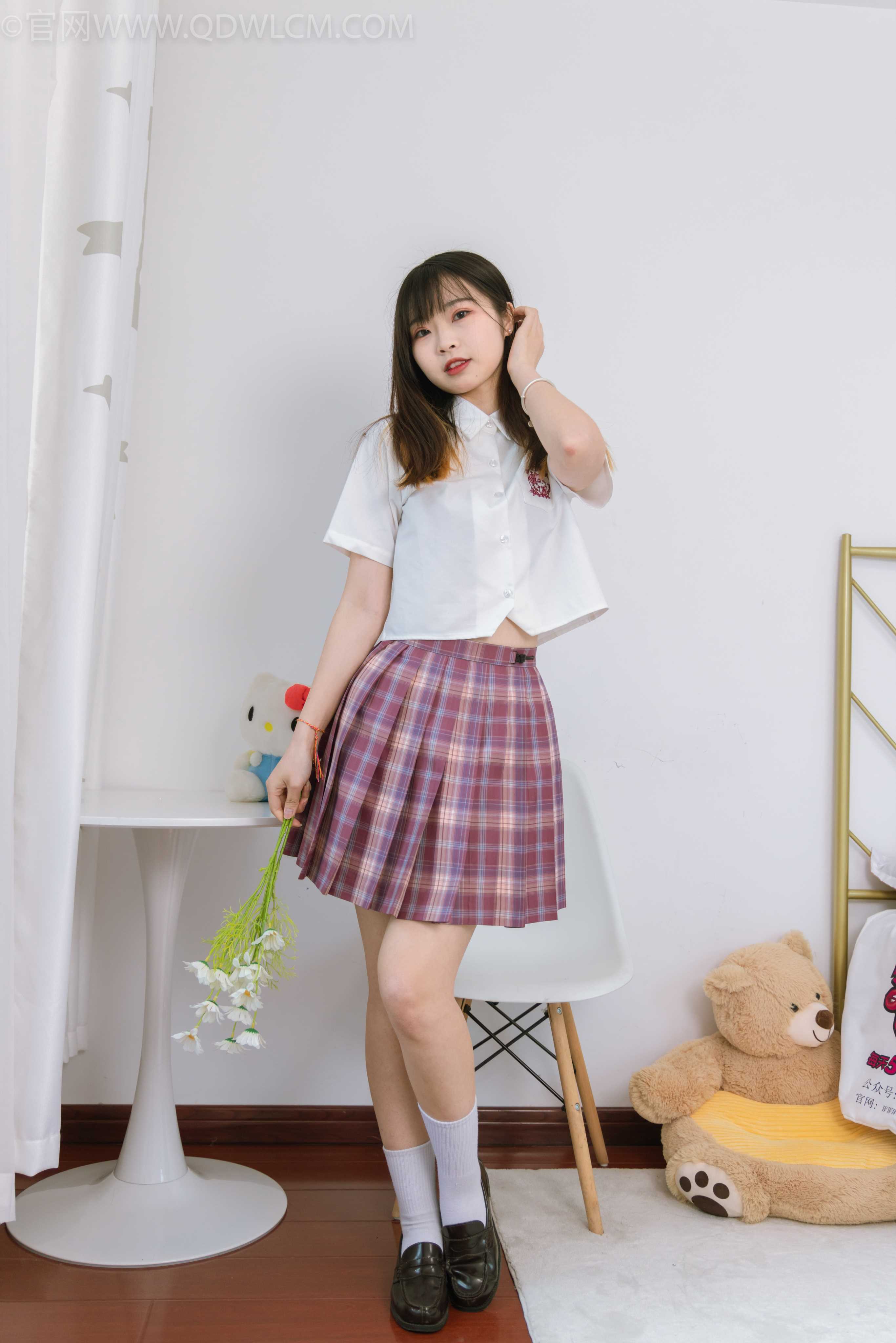 物恋传媒 NO.1164 挽挽-校园少女 [150P+1V／4.20GB]