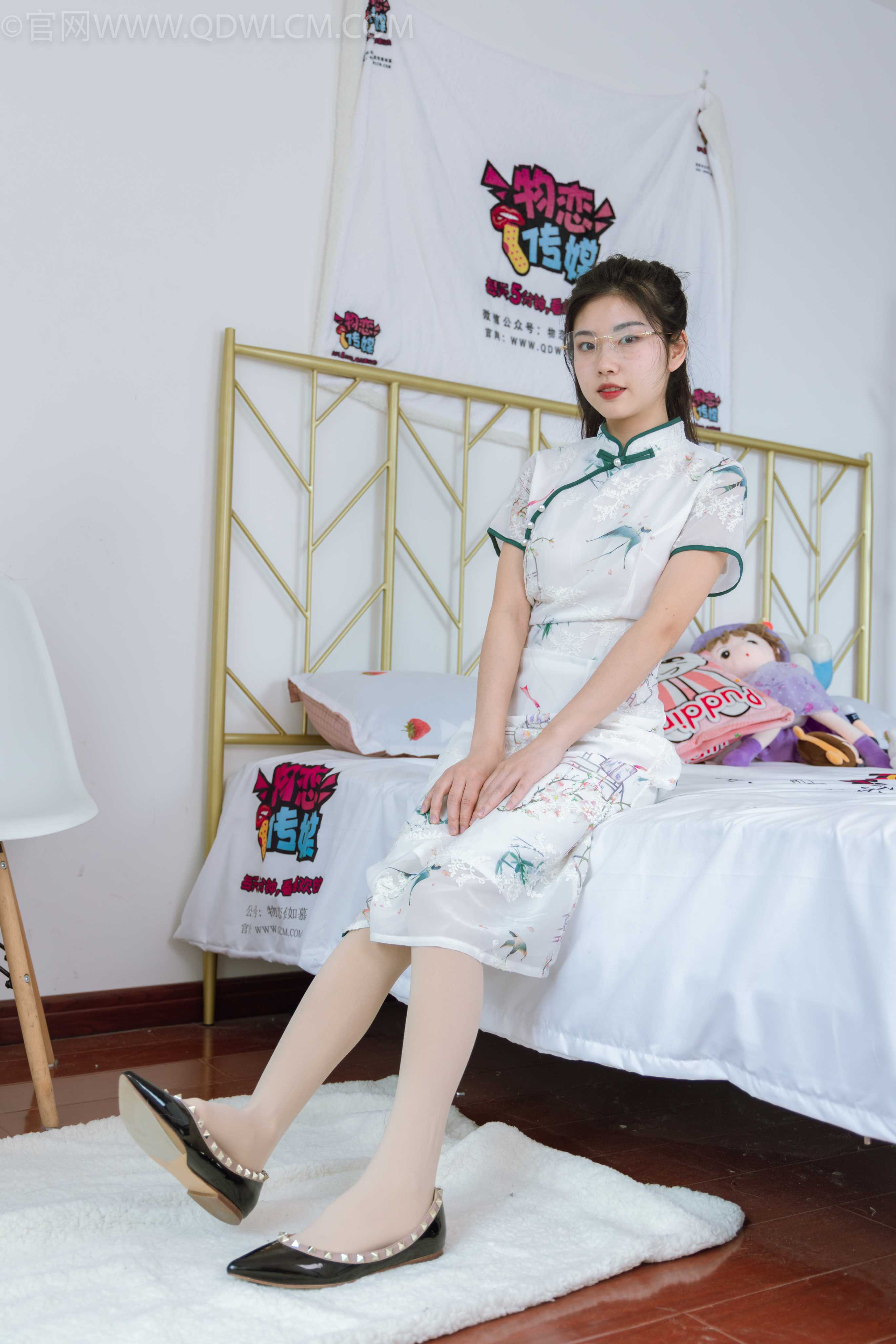 物恋传媒 NO.1170 米米-不一样的旗袍 [150P+1V／4.14GB]